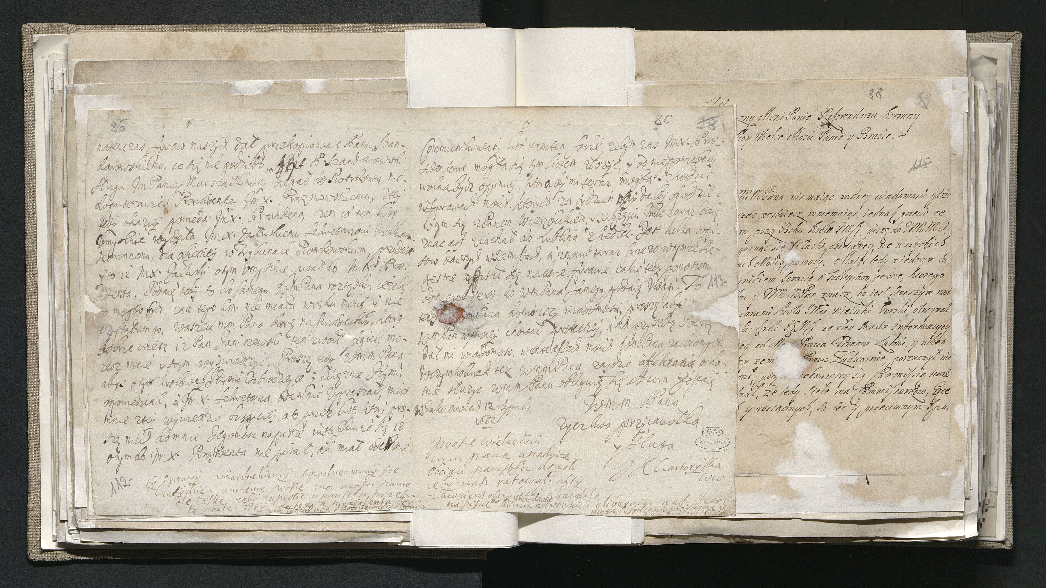 1_335_0_0_163-1_0052