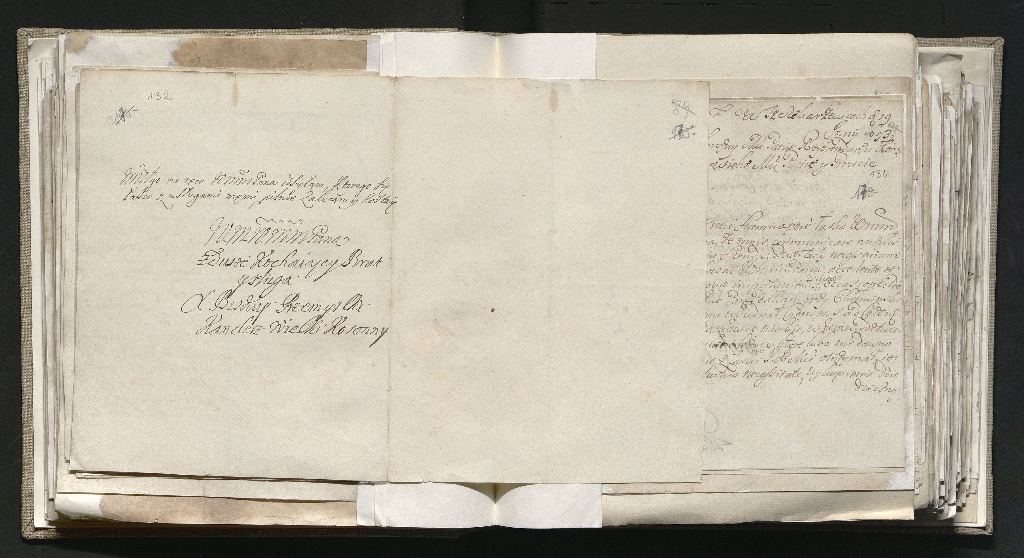 1_335_0_0_163-1_0082