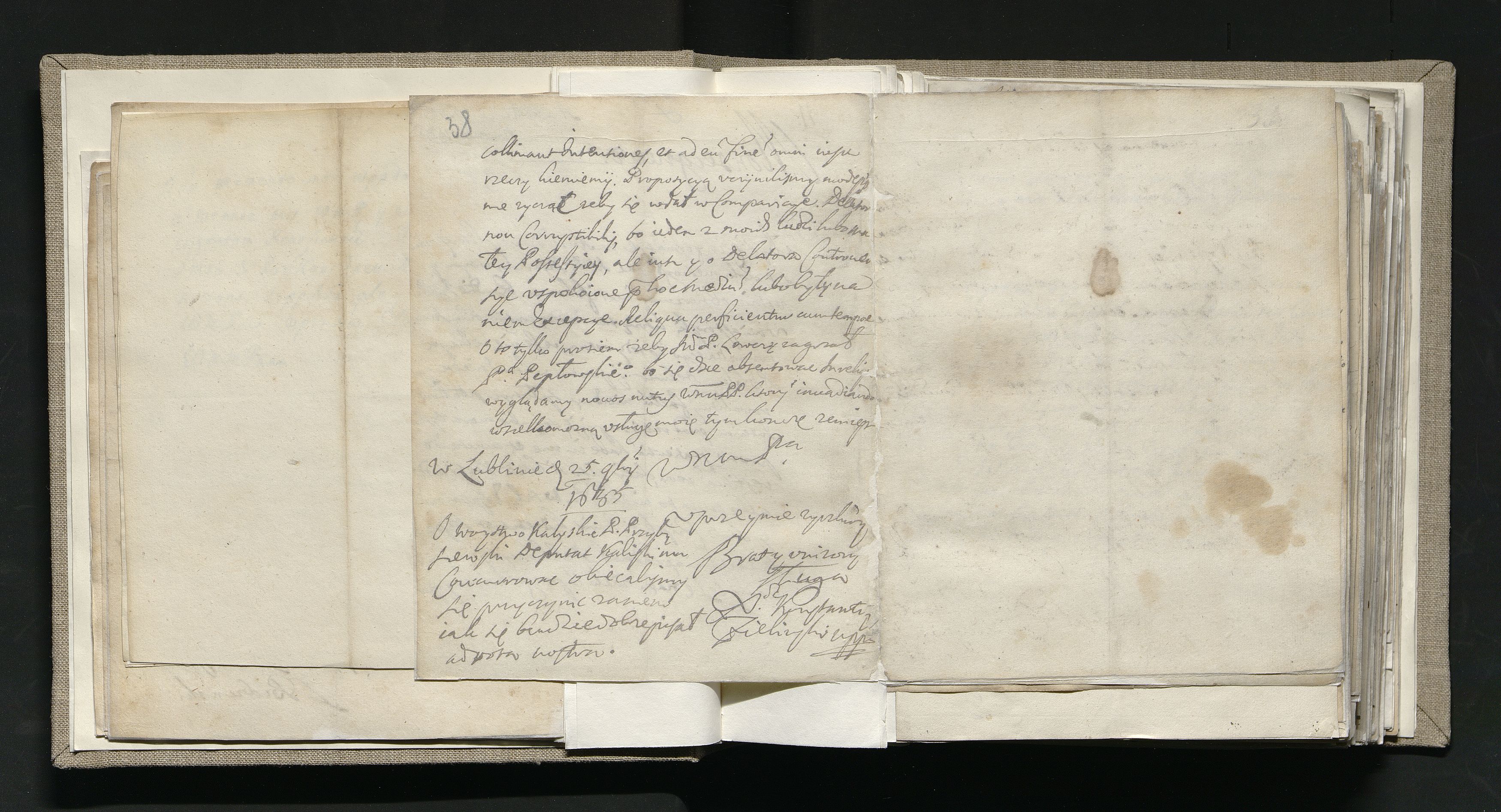 1_335_0_0_163a-11-1_0023