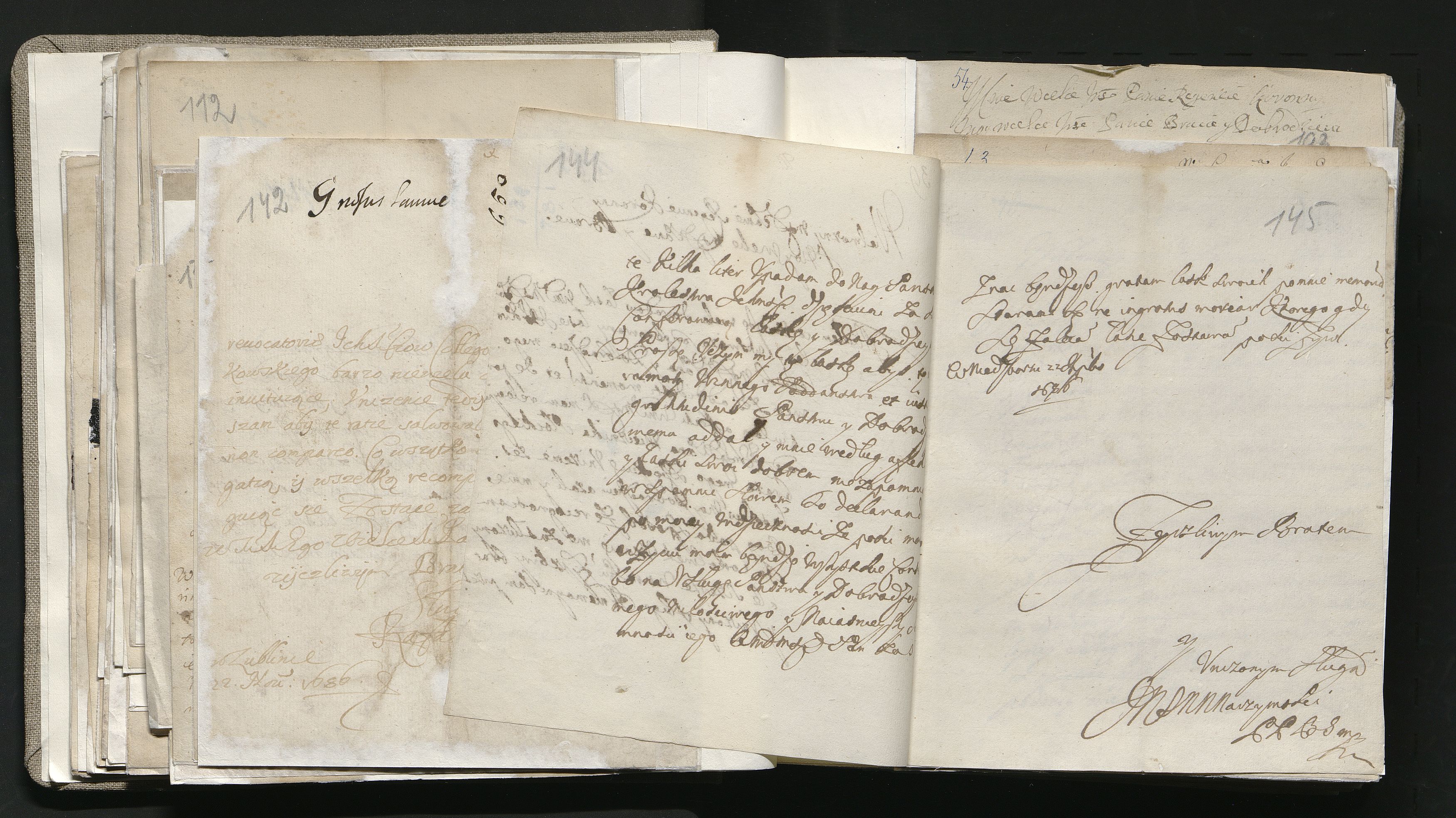 1_335_0_0_163a-13_0076