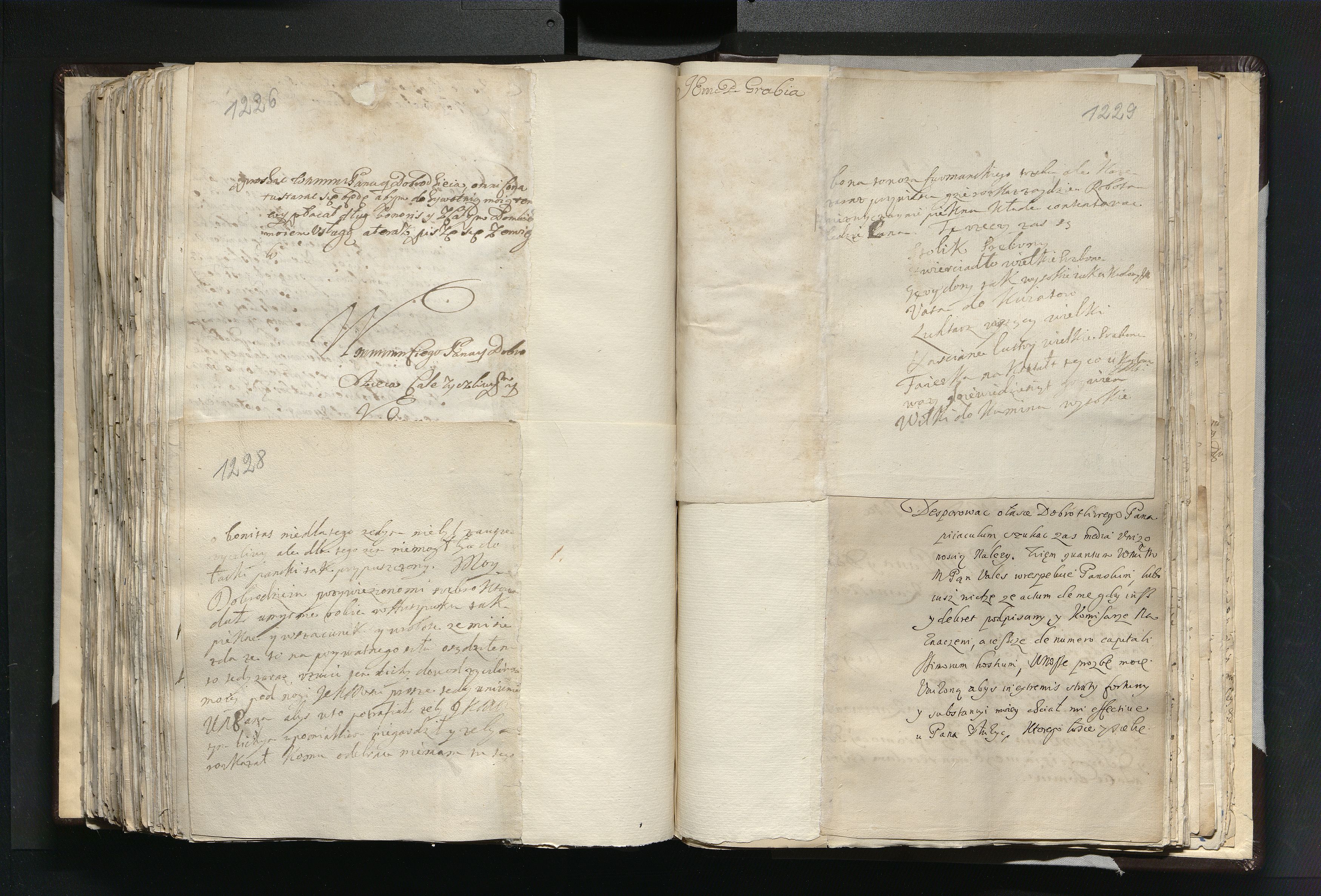 1_335_0_0_163a-16_0597