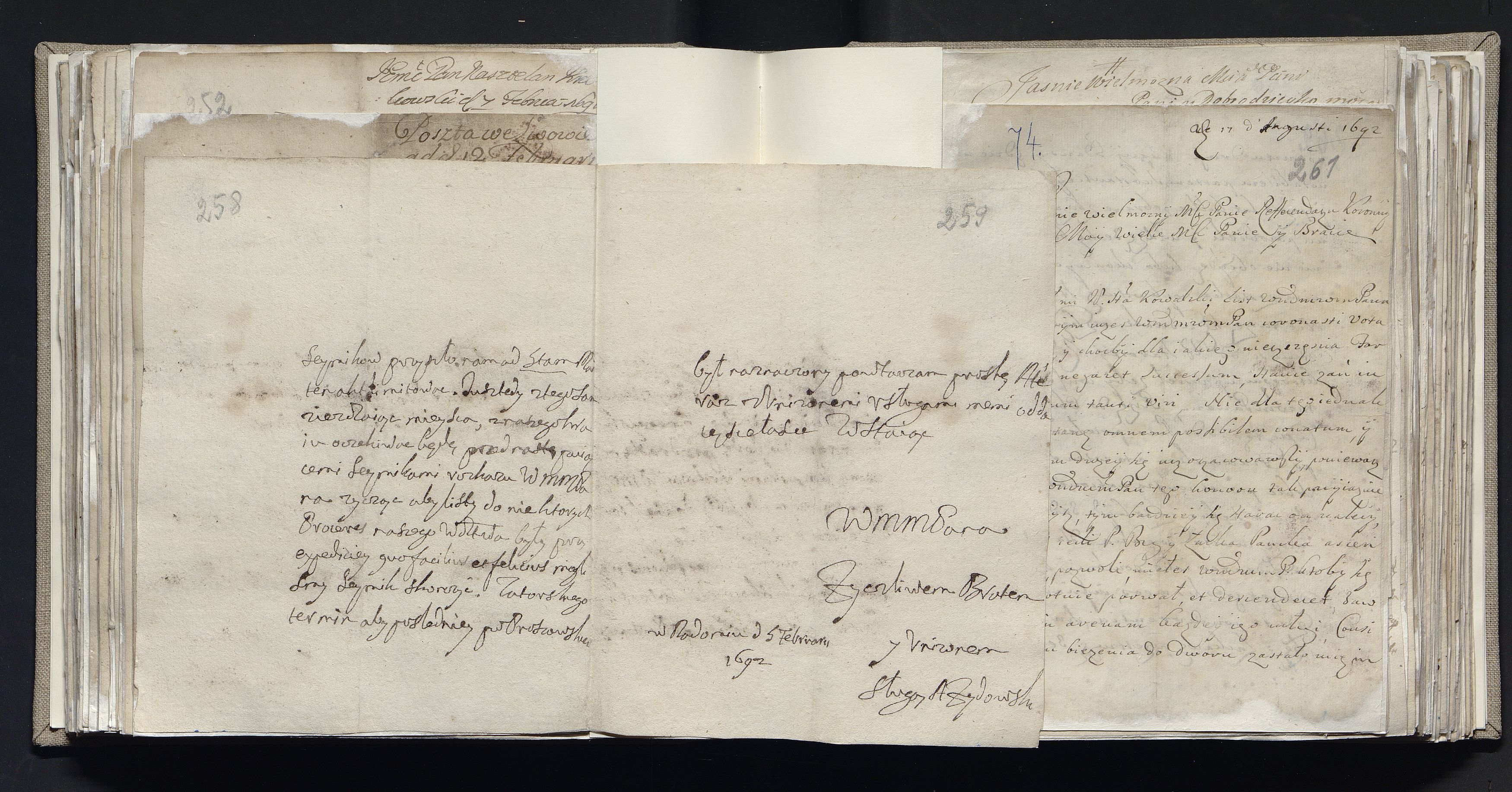 1_335_0_0_163a-19_0138