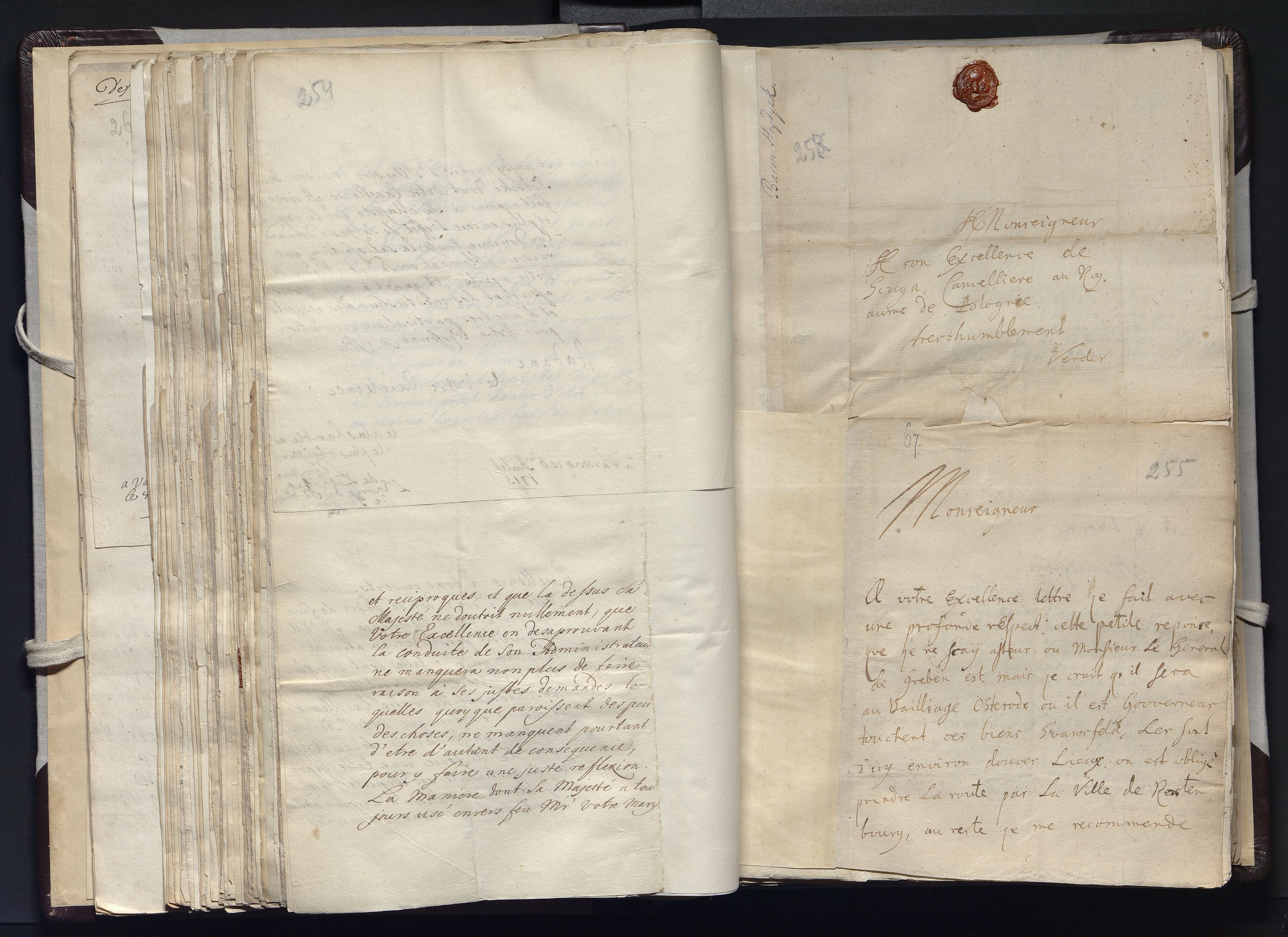 1_335_0_0_163a-21_0127