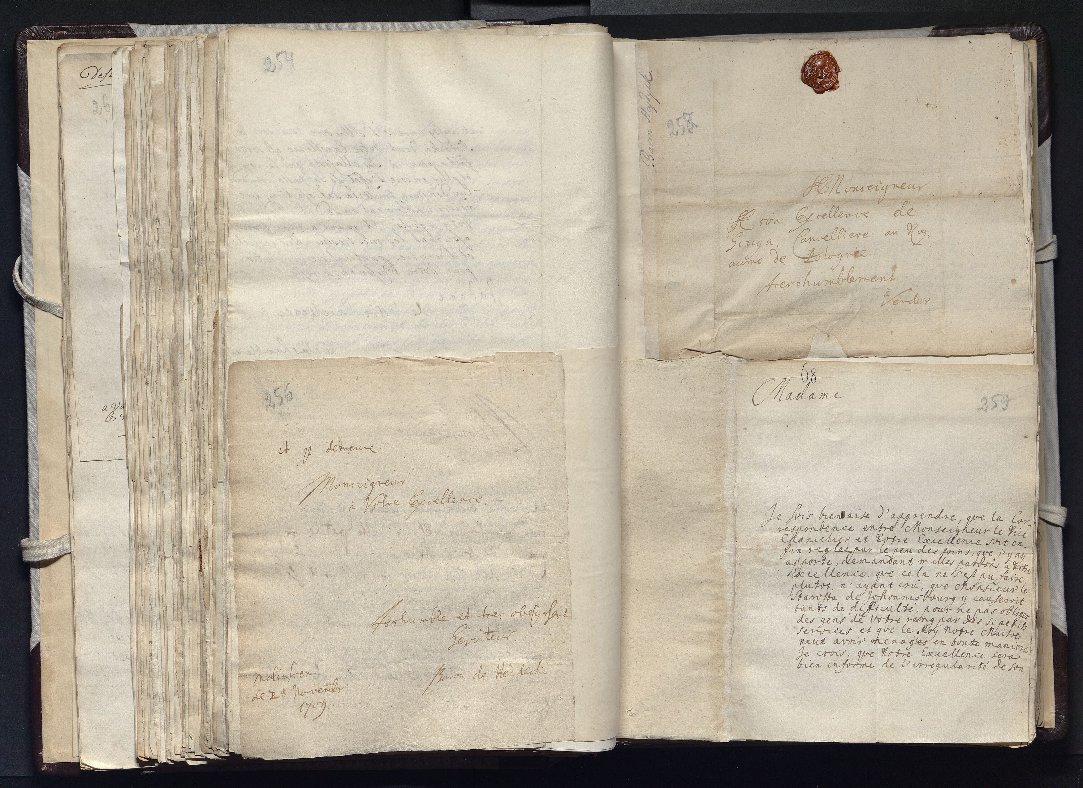 1_335_0_0_163a-21_0128