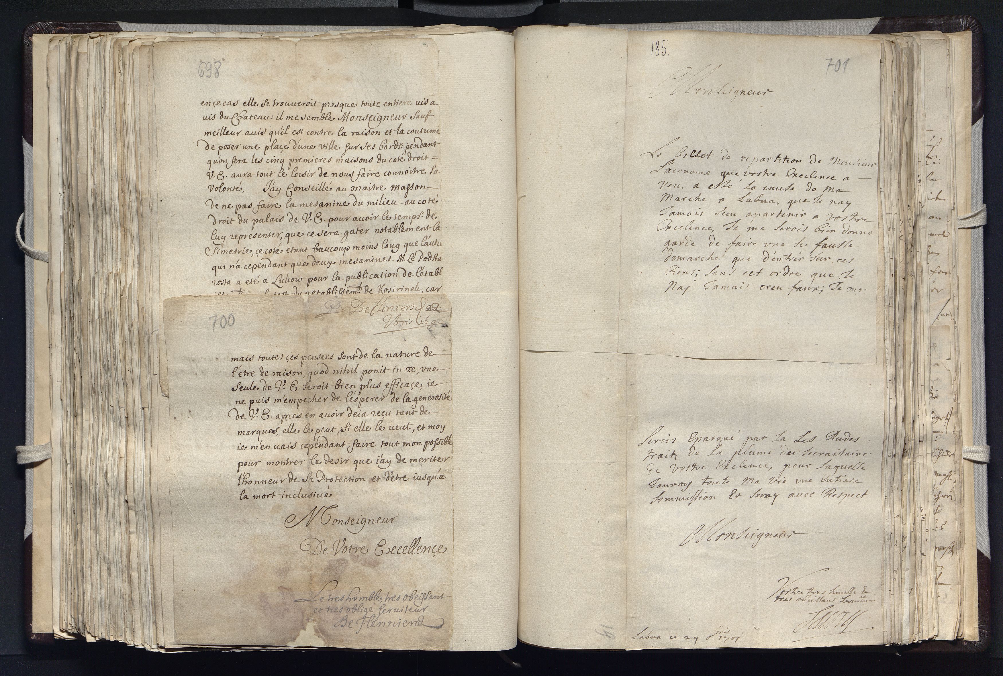 1_335_0_0_163a-21_0352