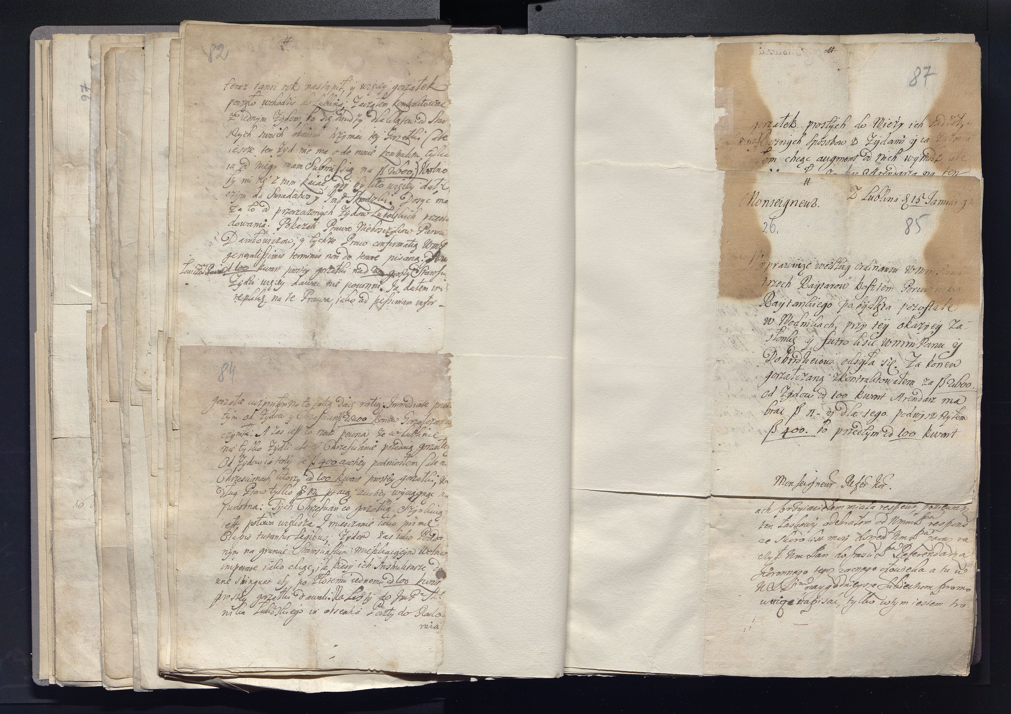 1_335_0_0_163a-22_0042