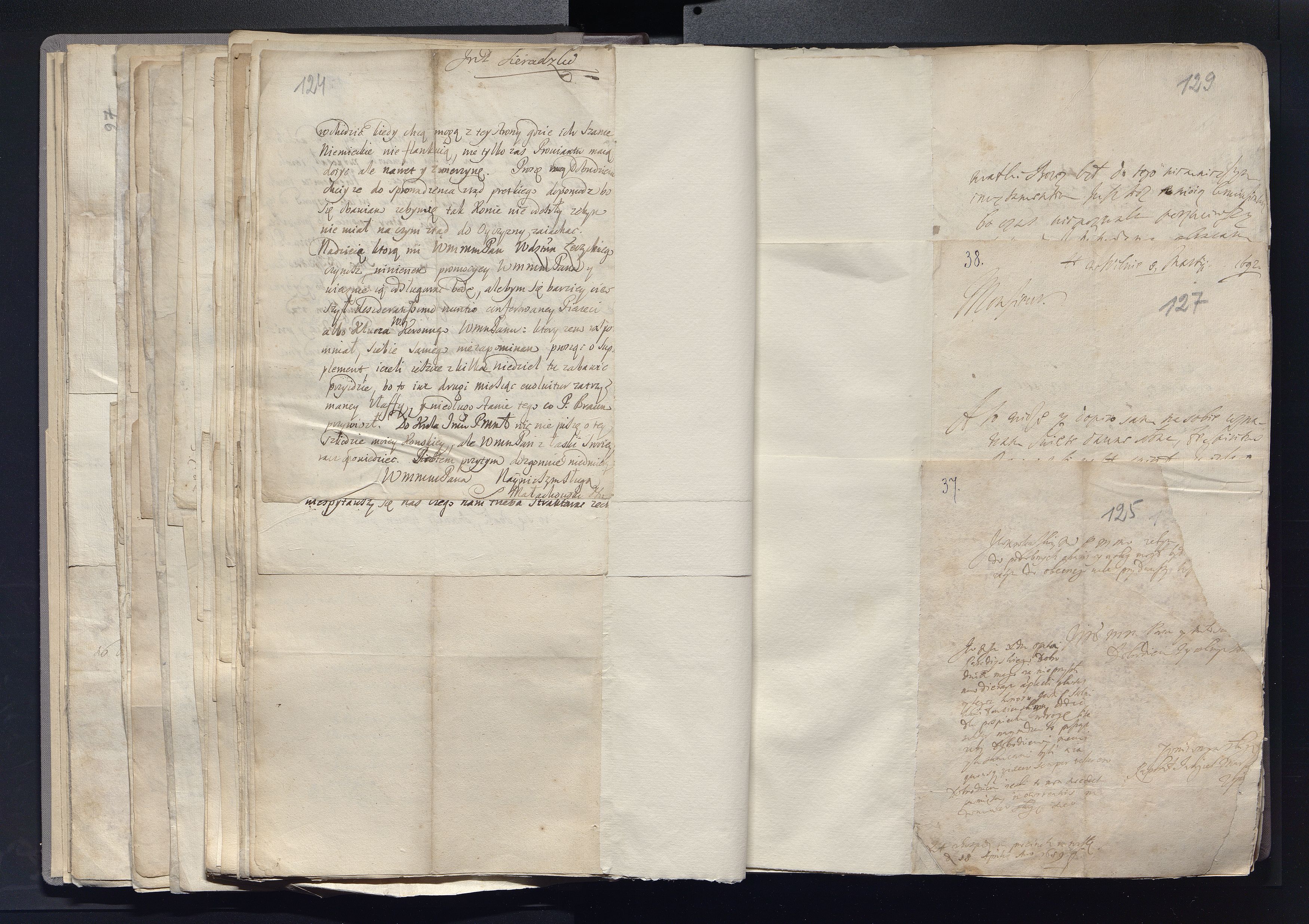 1_335_0_0_163a-22_0062