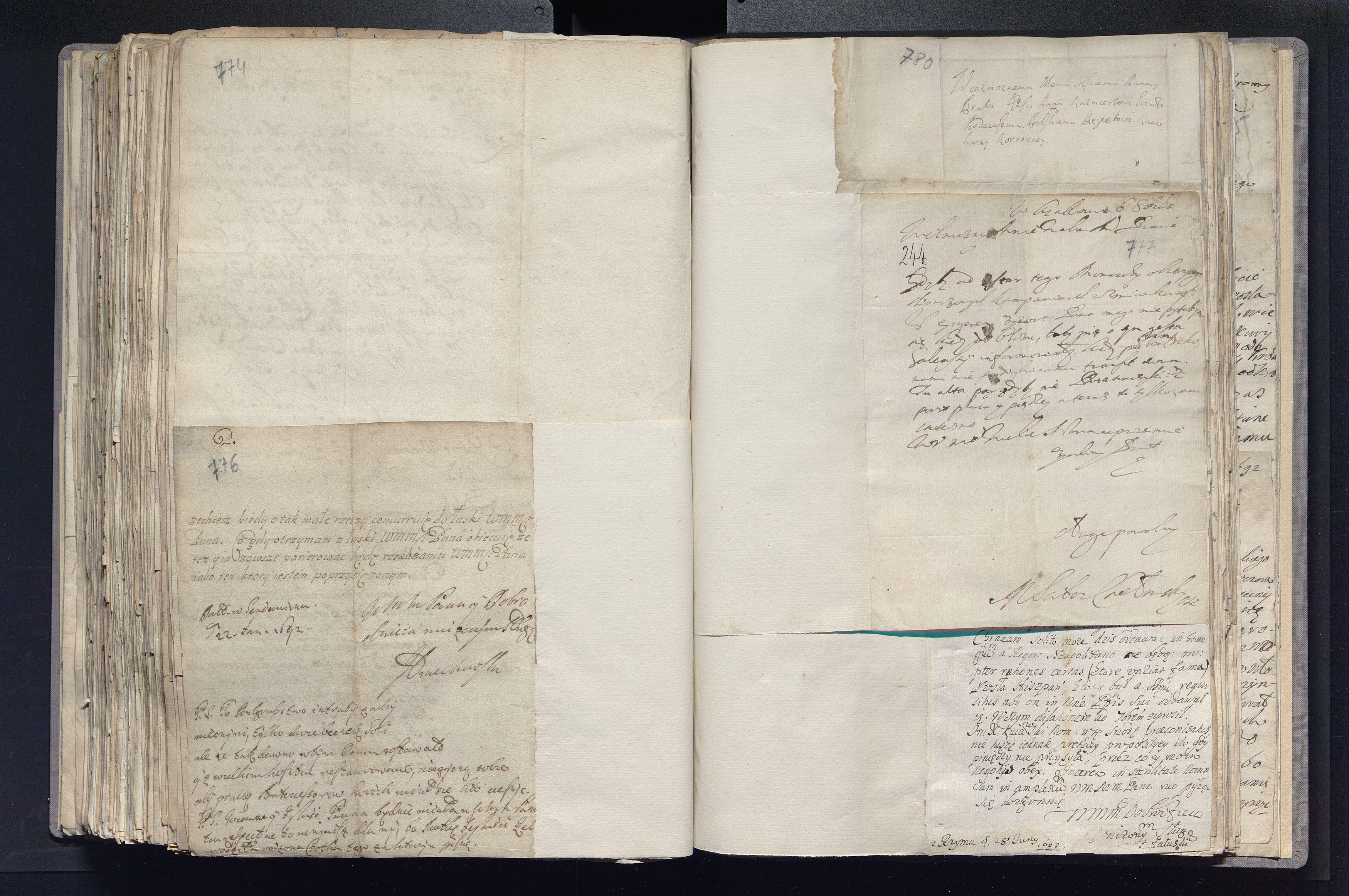 1_335_0_0_163a-22_0389