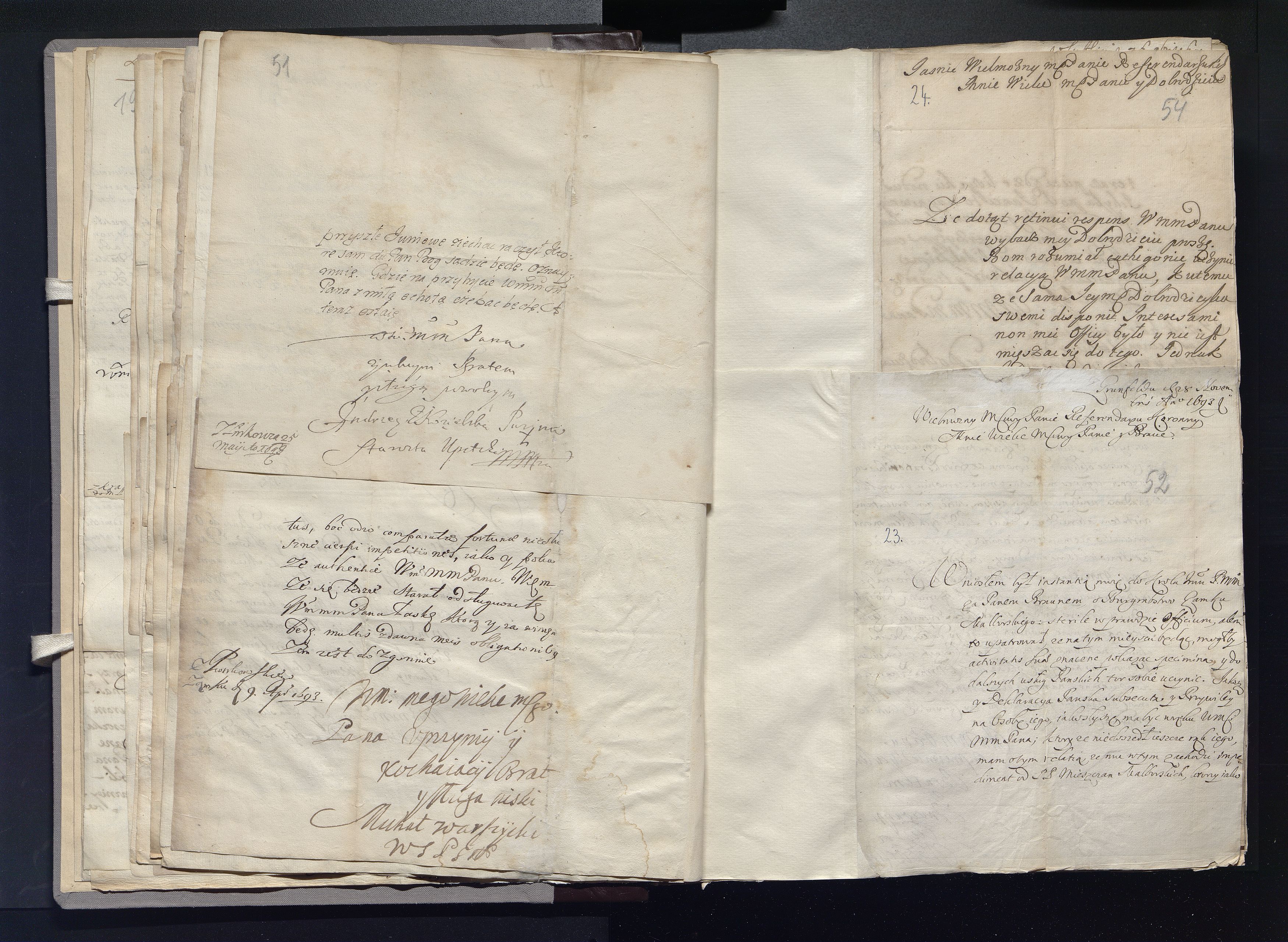 1_335_0_0_163a-24_0032