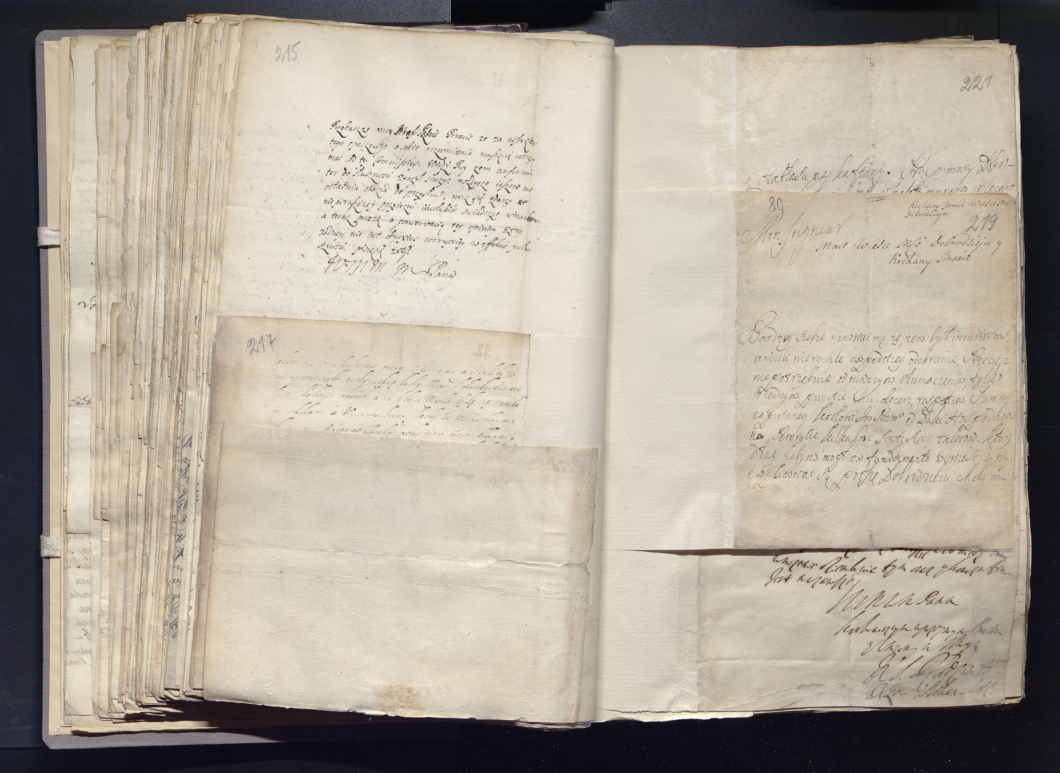 1_335_0_0_163a-24_0132