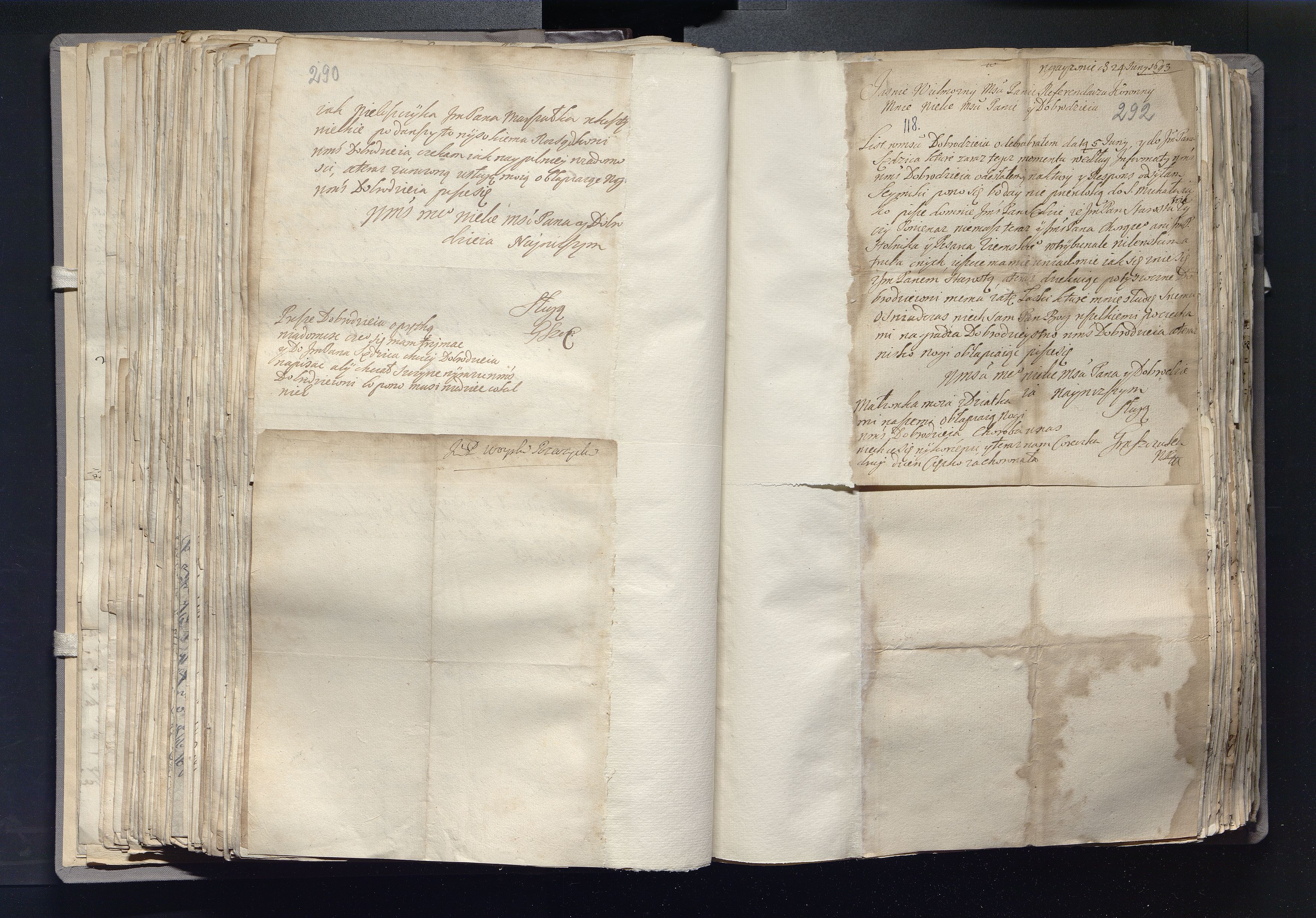 1_335_0_0_163a-24_0179