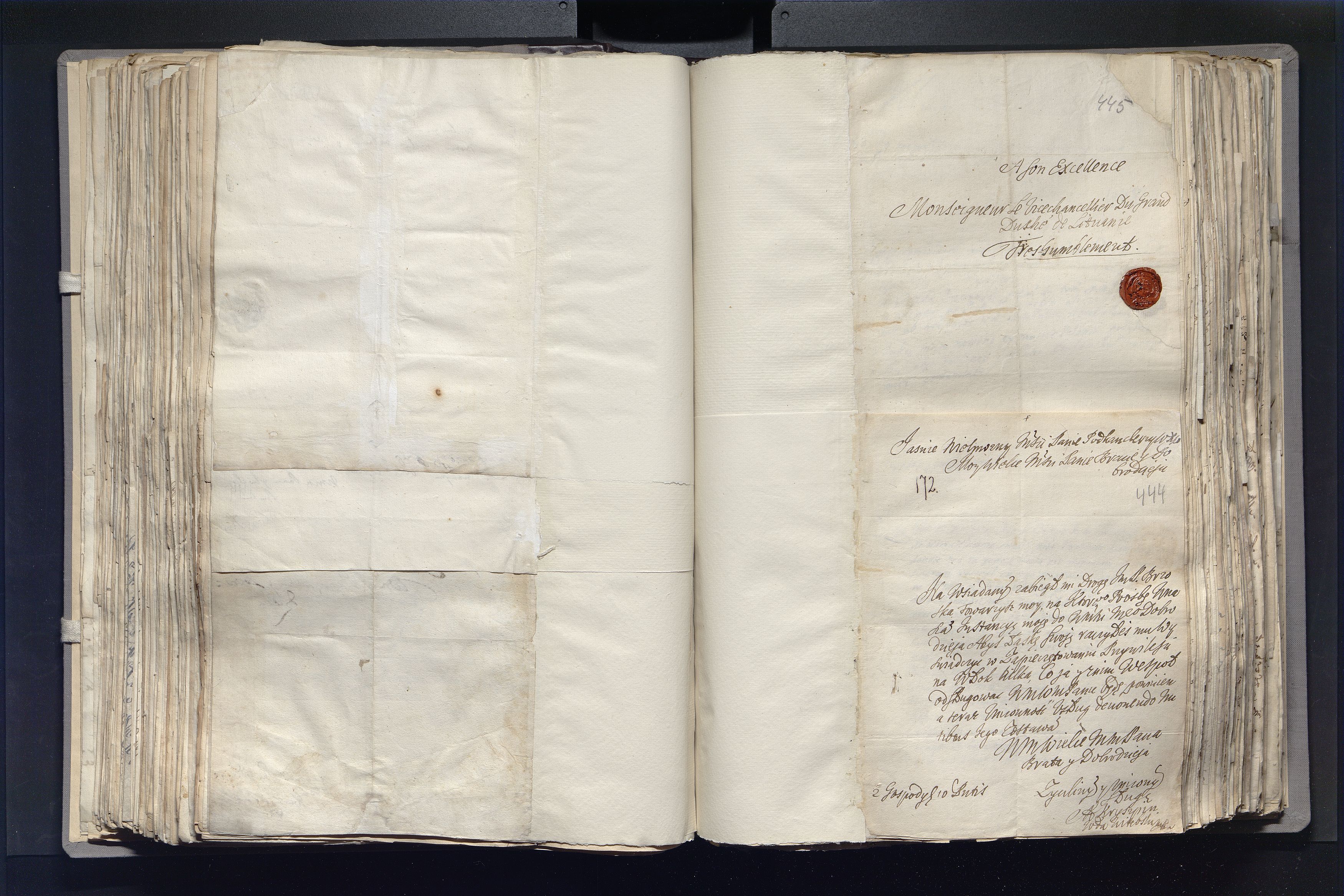 1_335_0_0_163a-24_0275