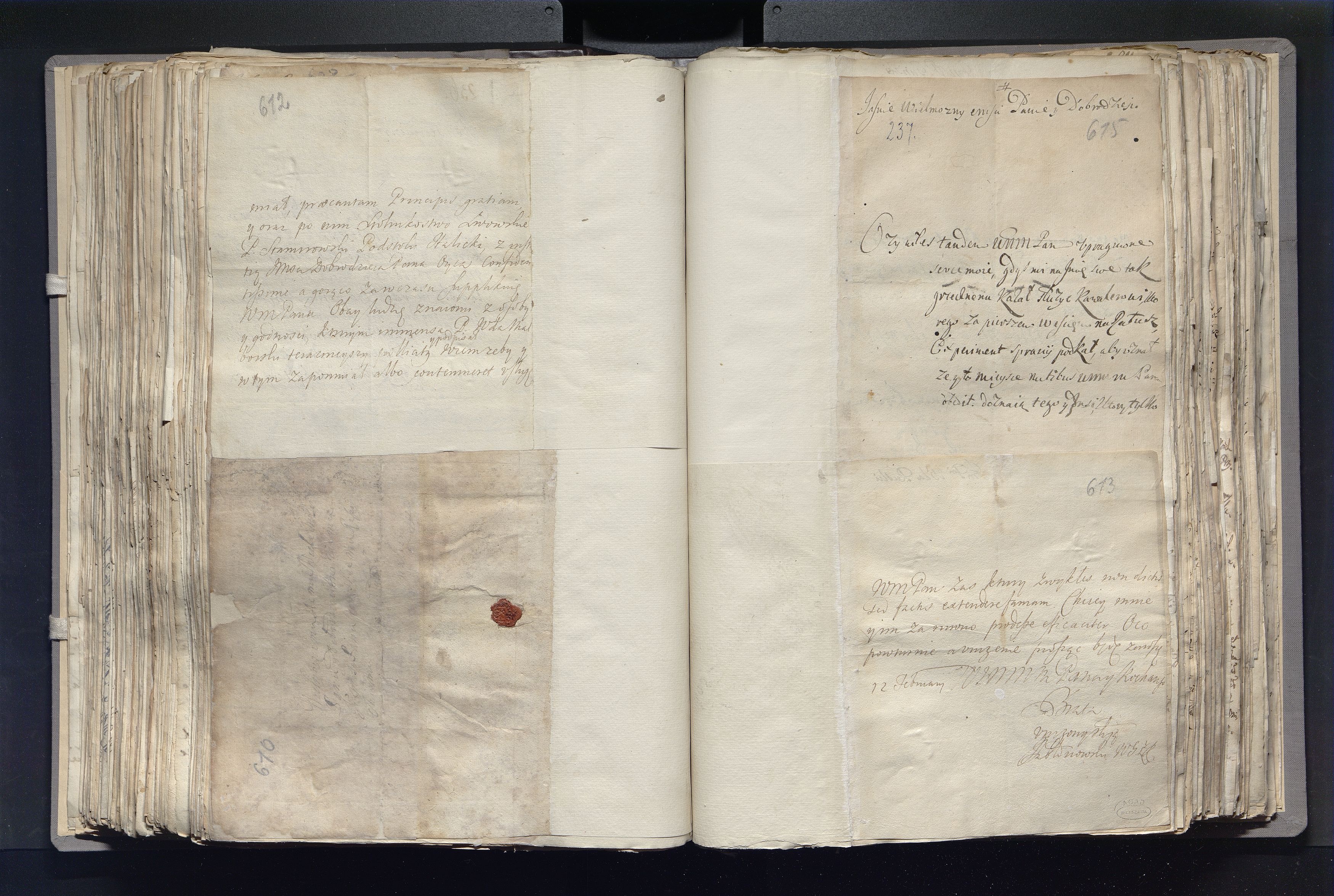 1_335_0_0_163a-24_0379