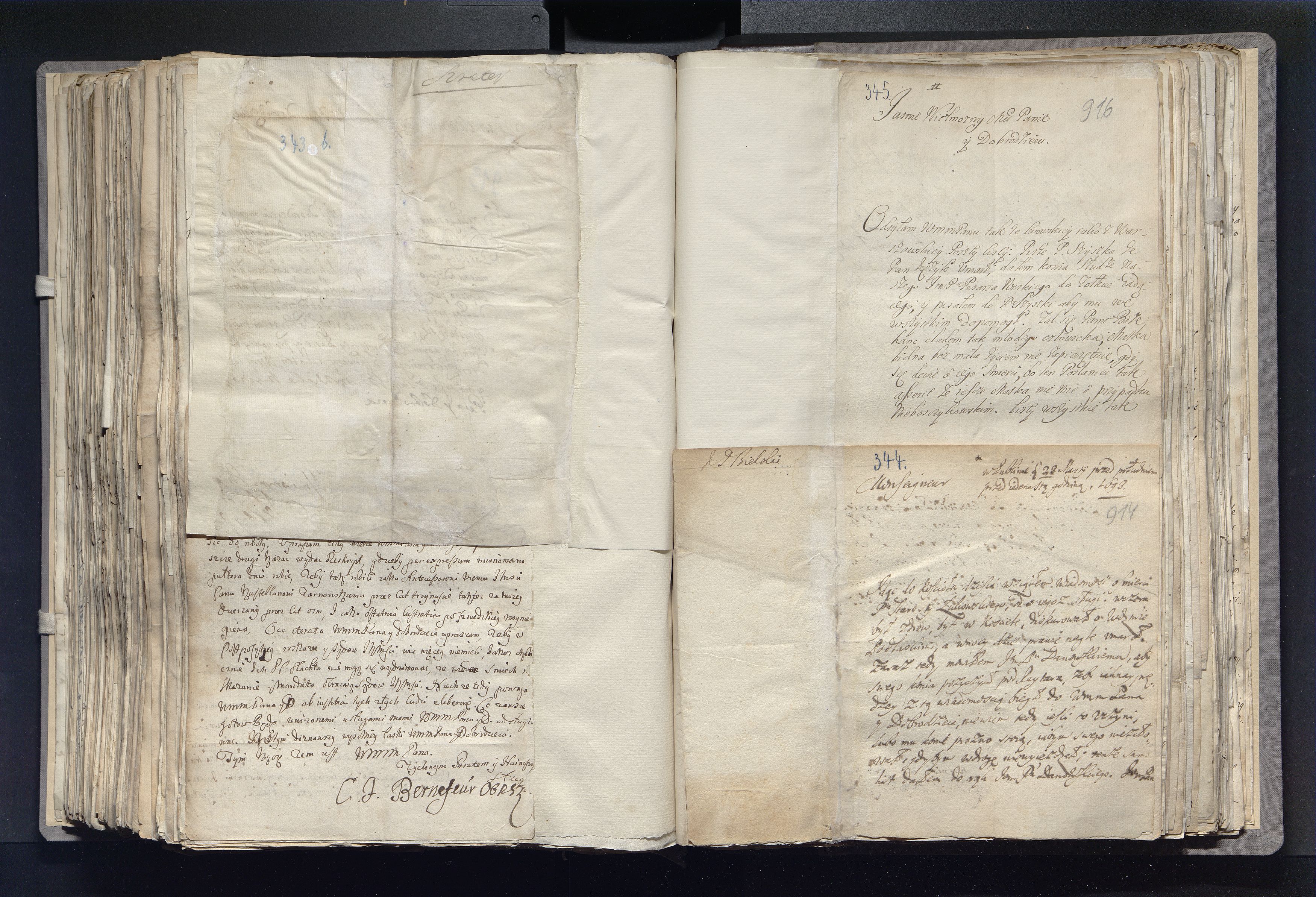 1_335_0_0_163a-24_0562