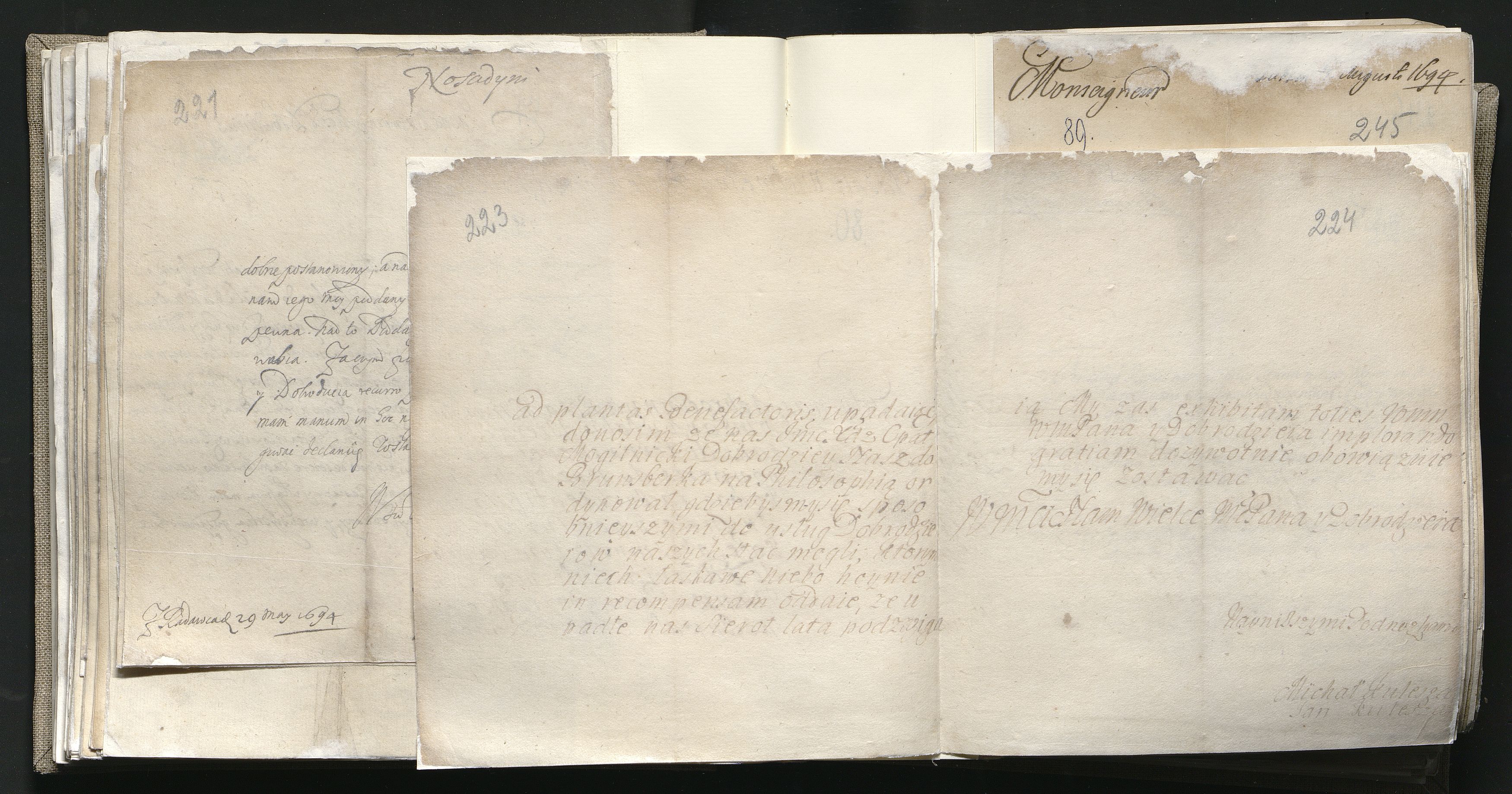 1_335_0_0_163a-25_0144