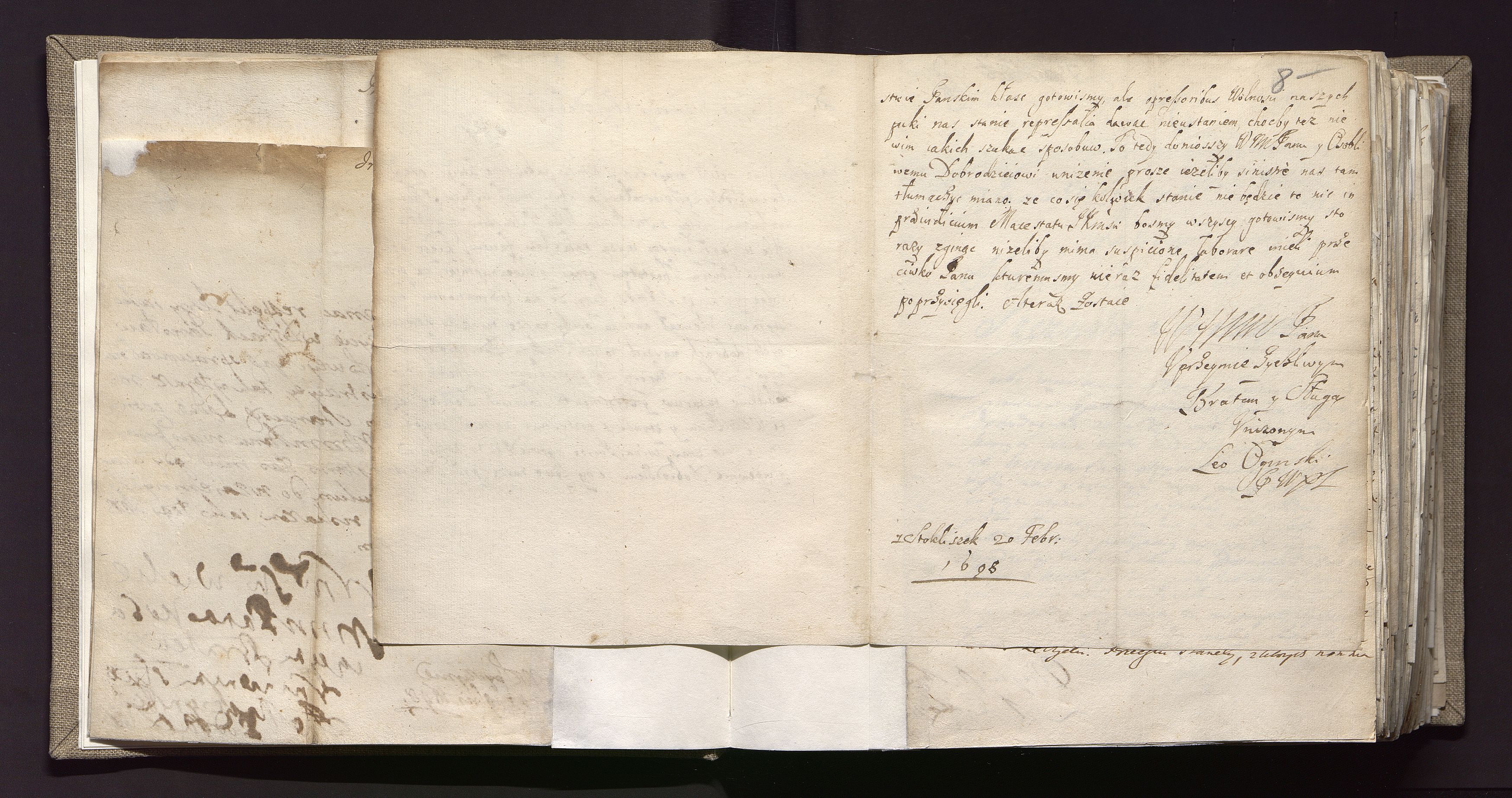 1_335_0_0_163a-26_0008