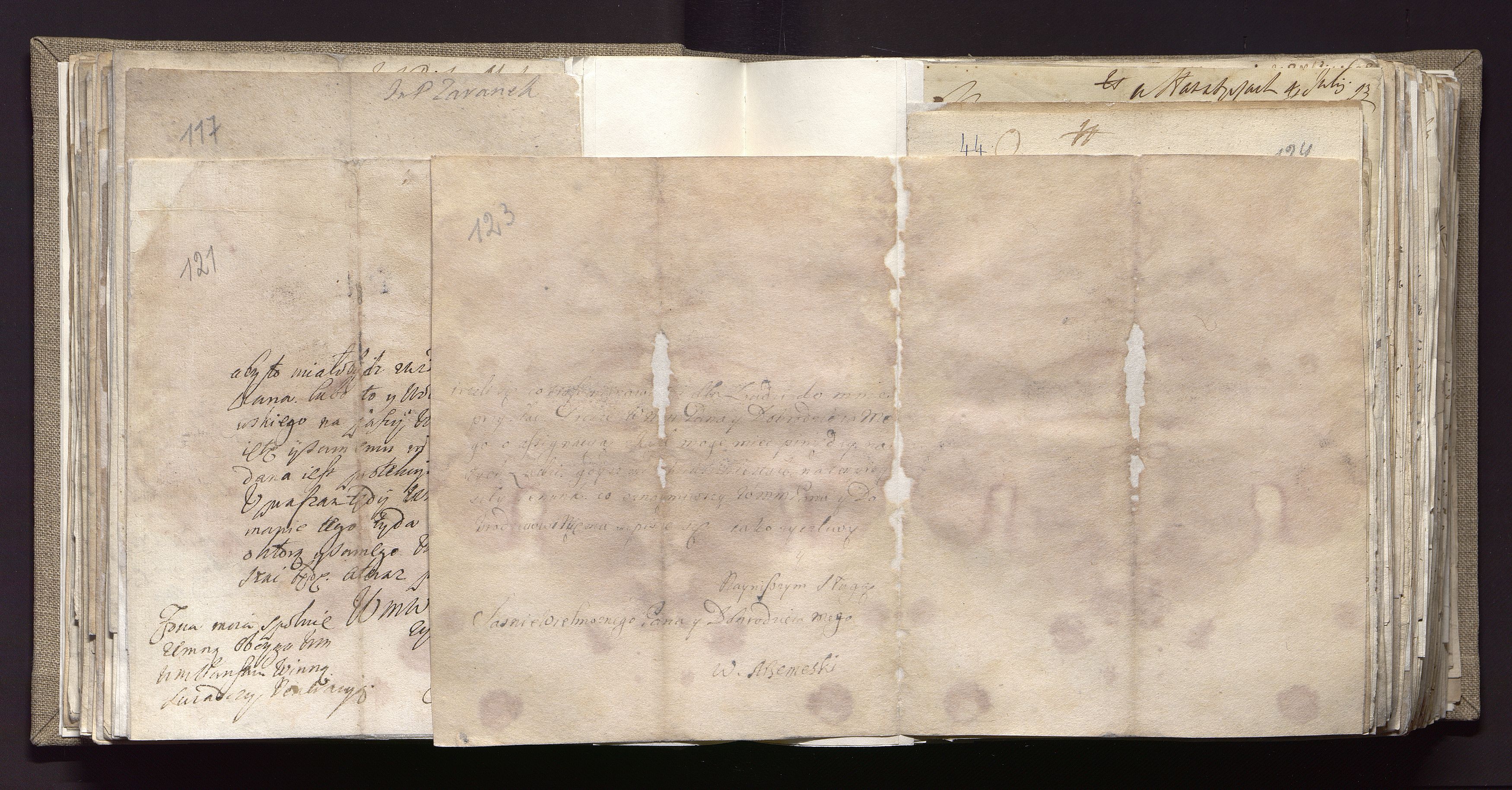 1_335_0_0_163a-26_0083