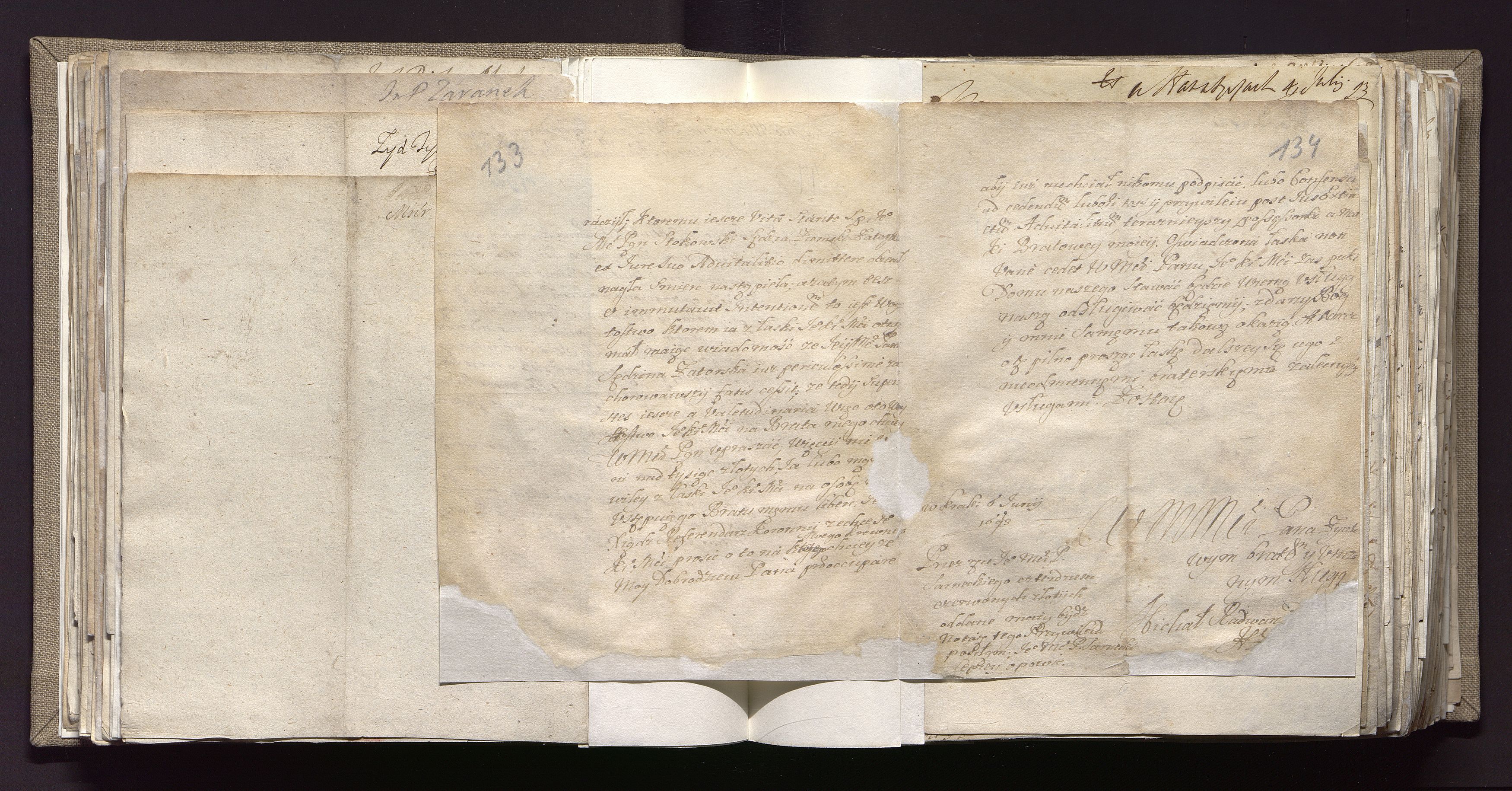 1_335_0_0_163a-26_0090