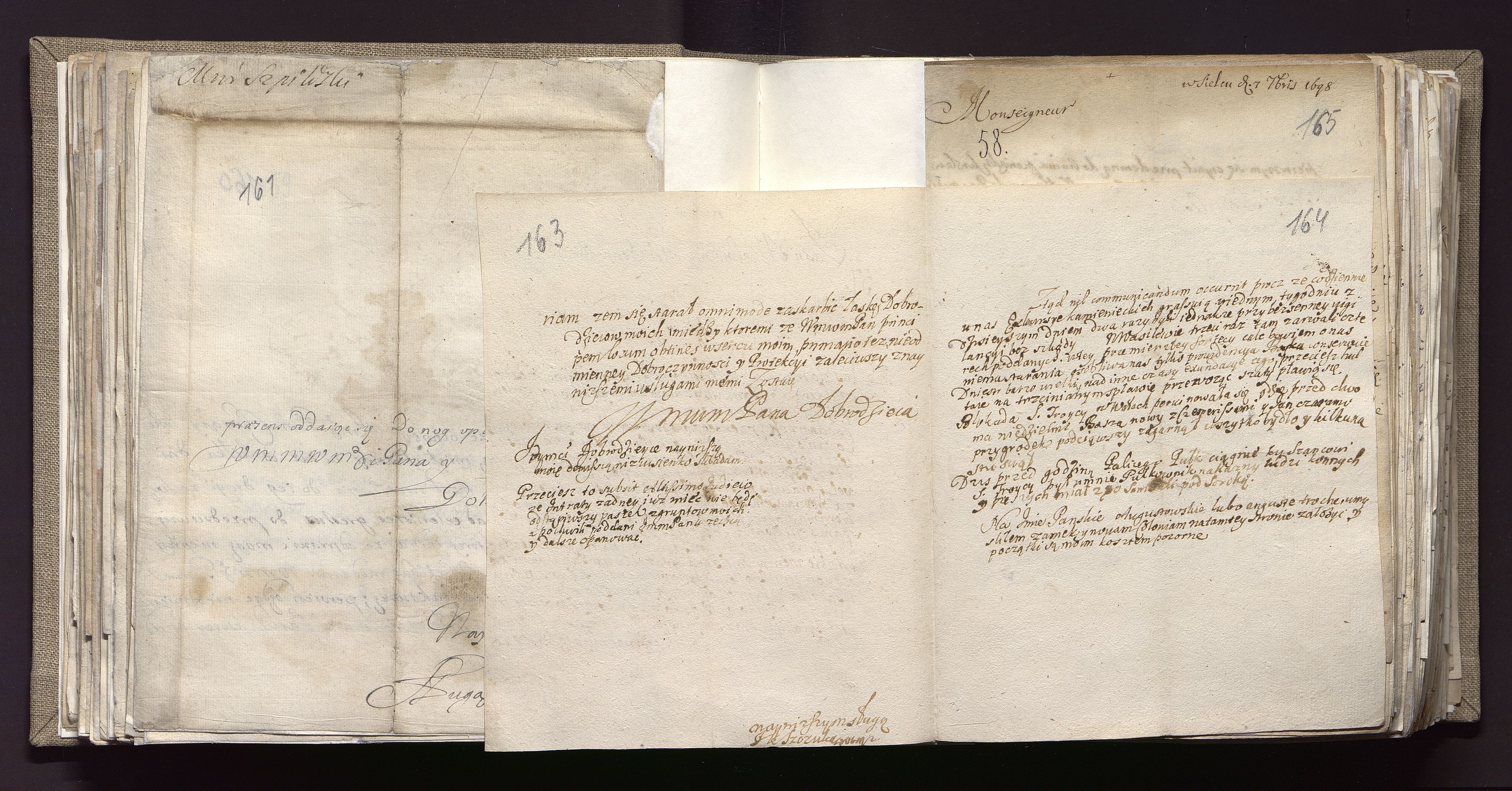 1_335_0_0_163a-26_0108