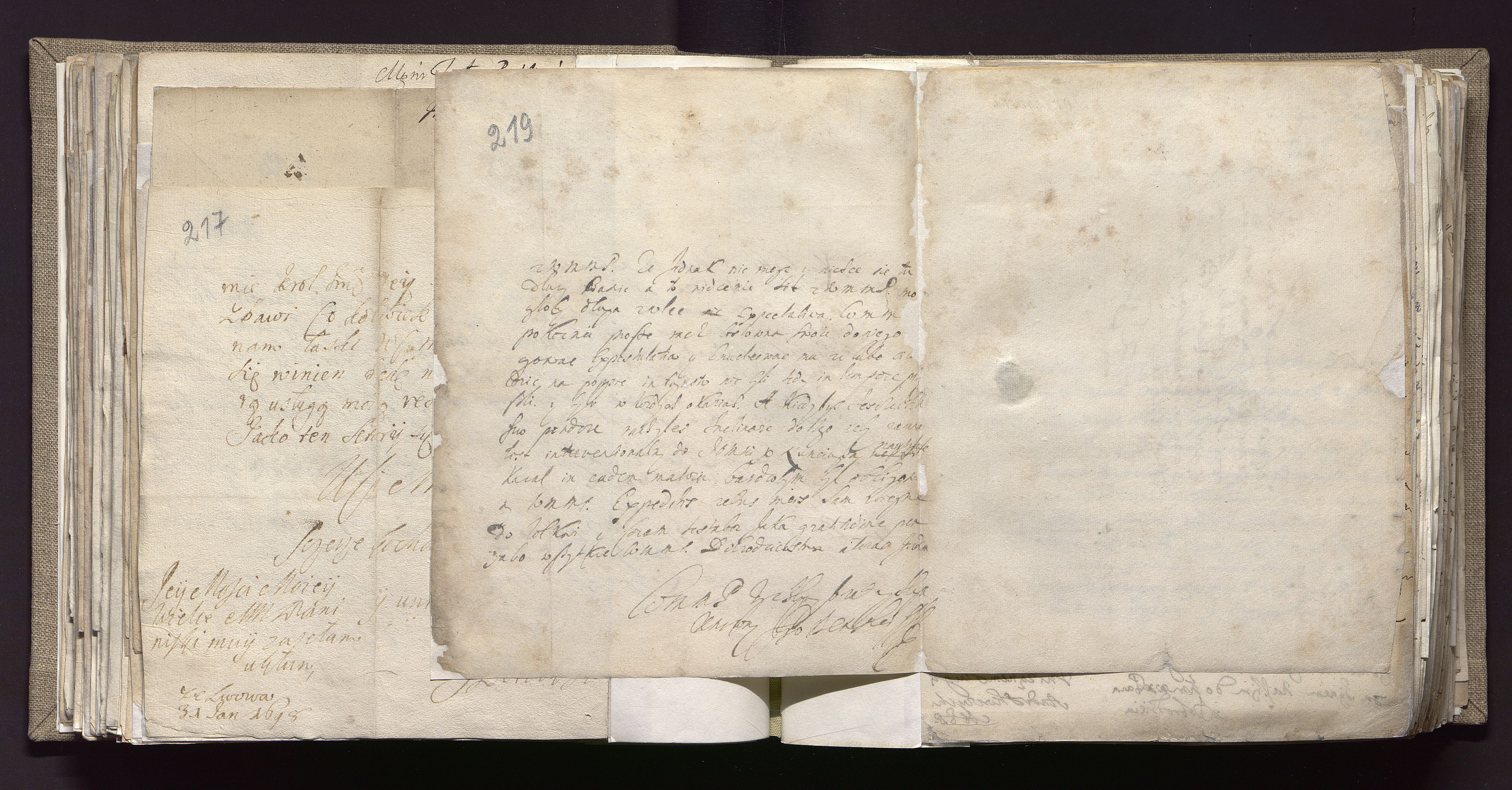 1_335_0_0_163a-26_0143