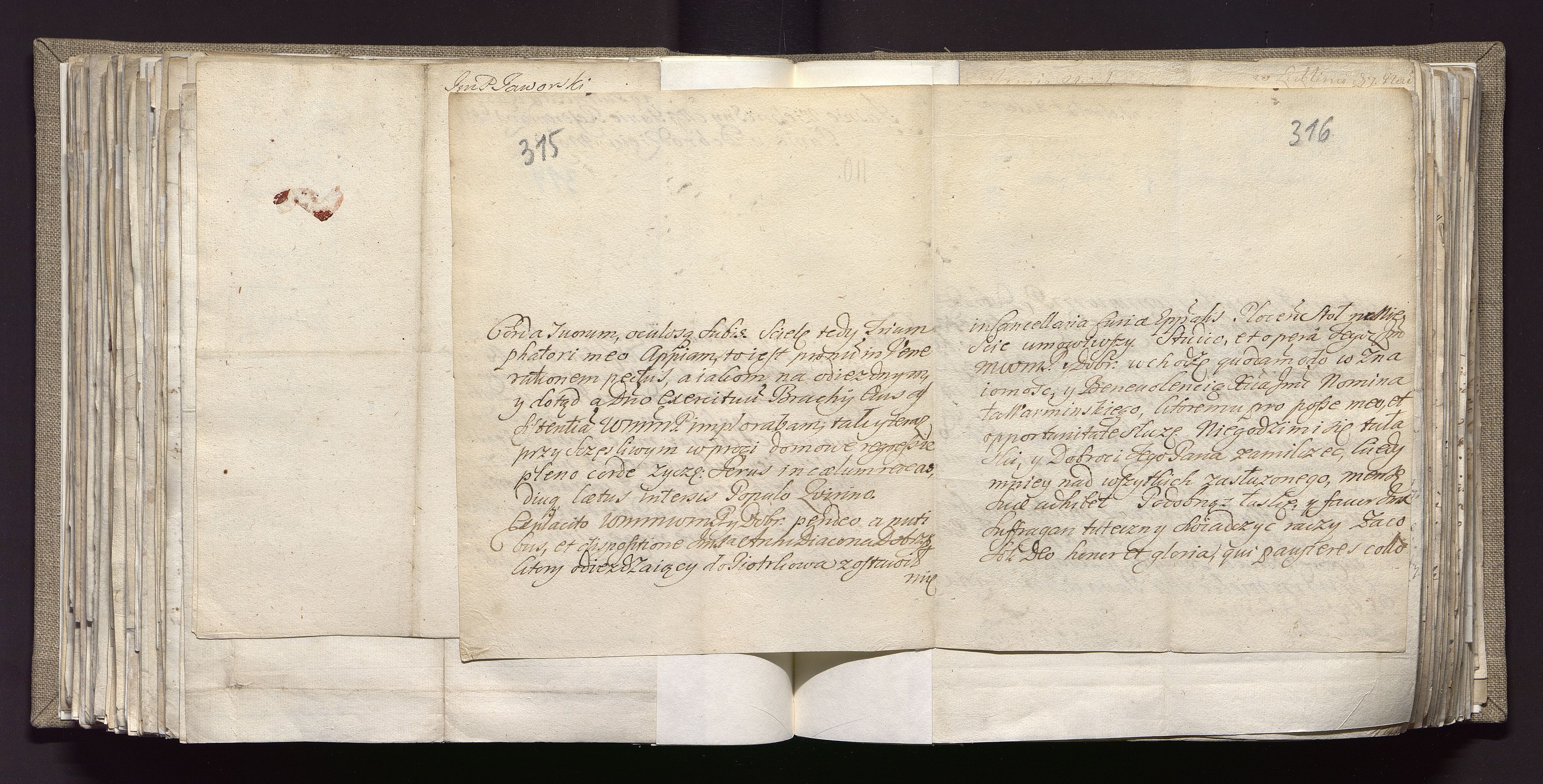 1_335_0_0_163a-26_0209