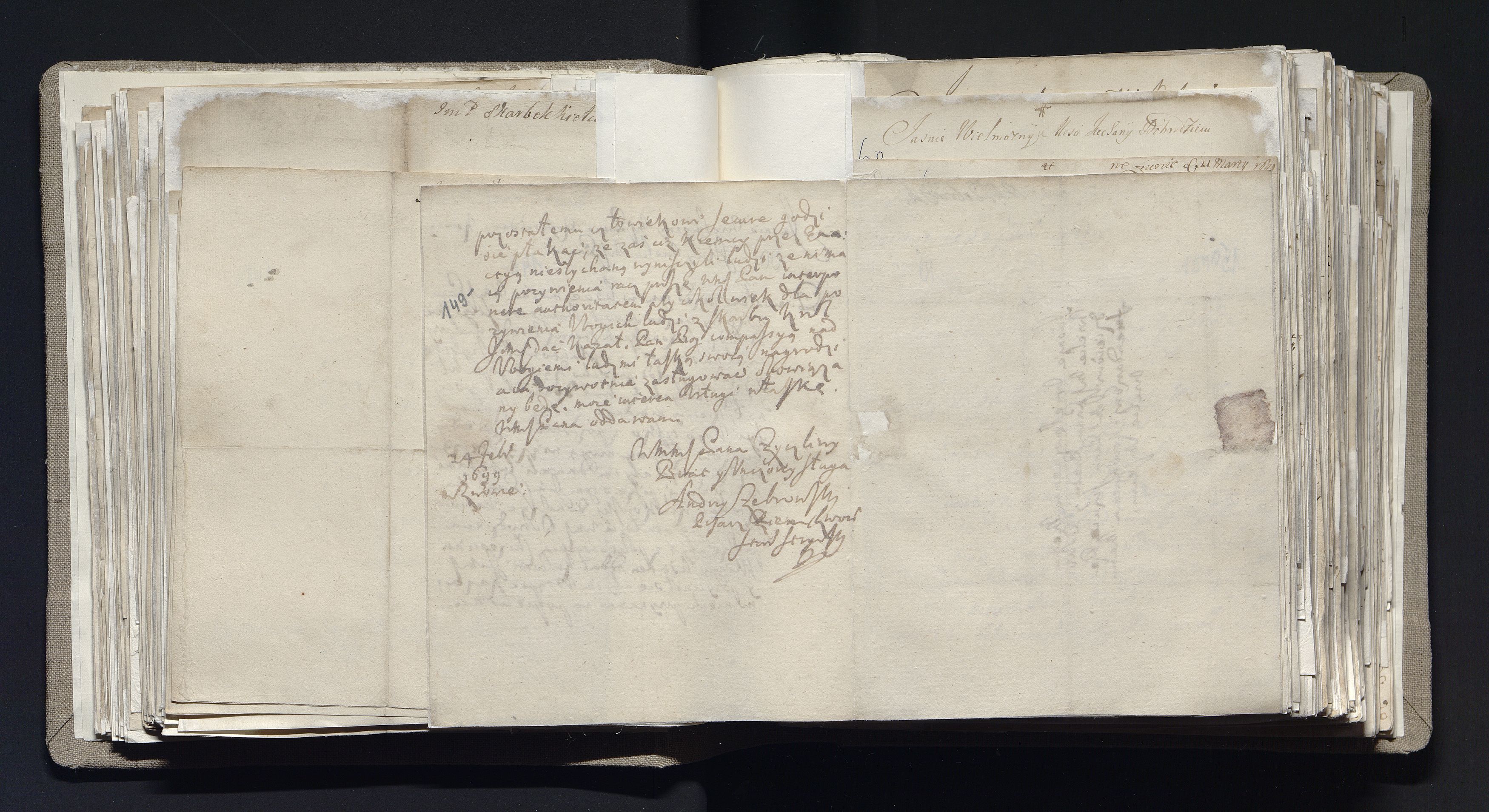 1_335_0_0_163a-28_0108