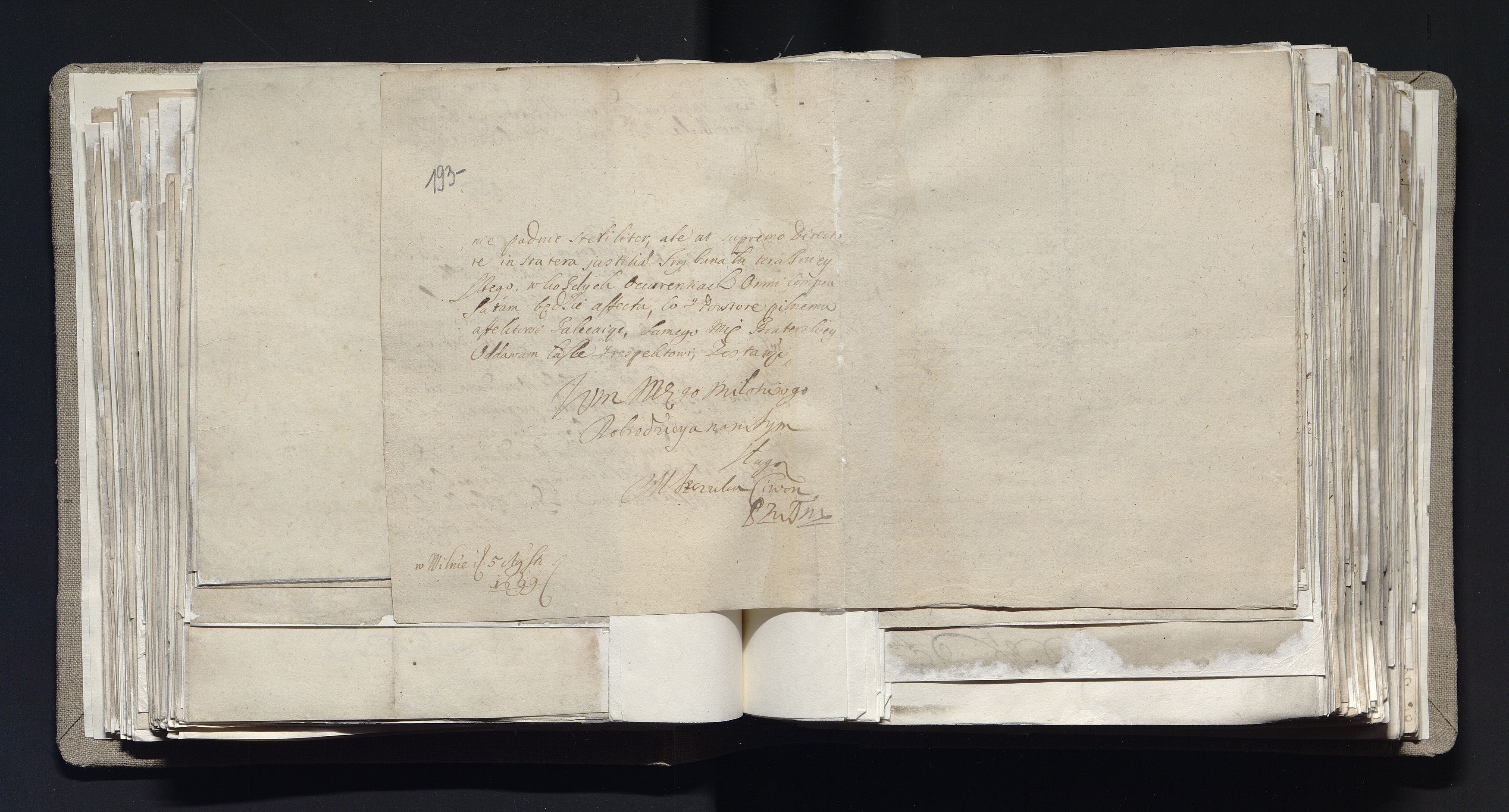 1_335_0_0_163a-28_0140