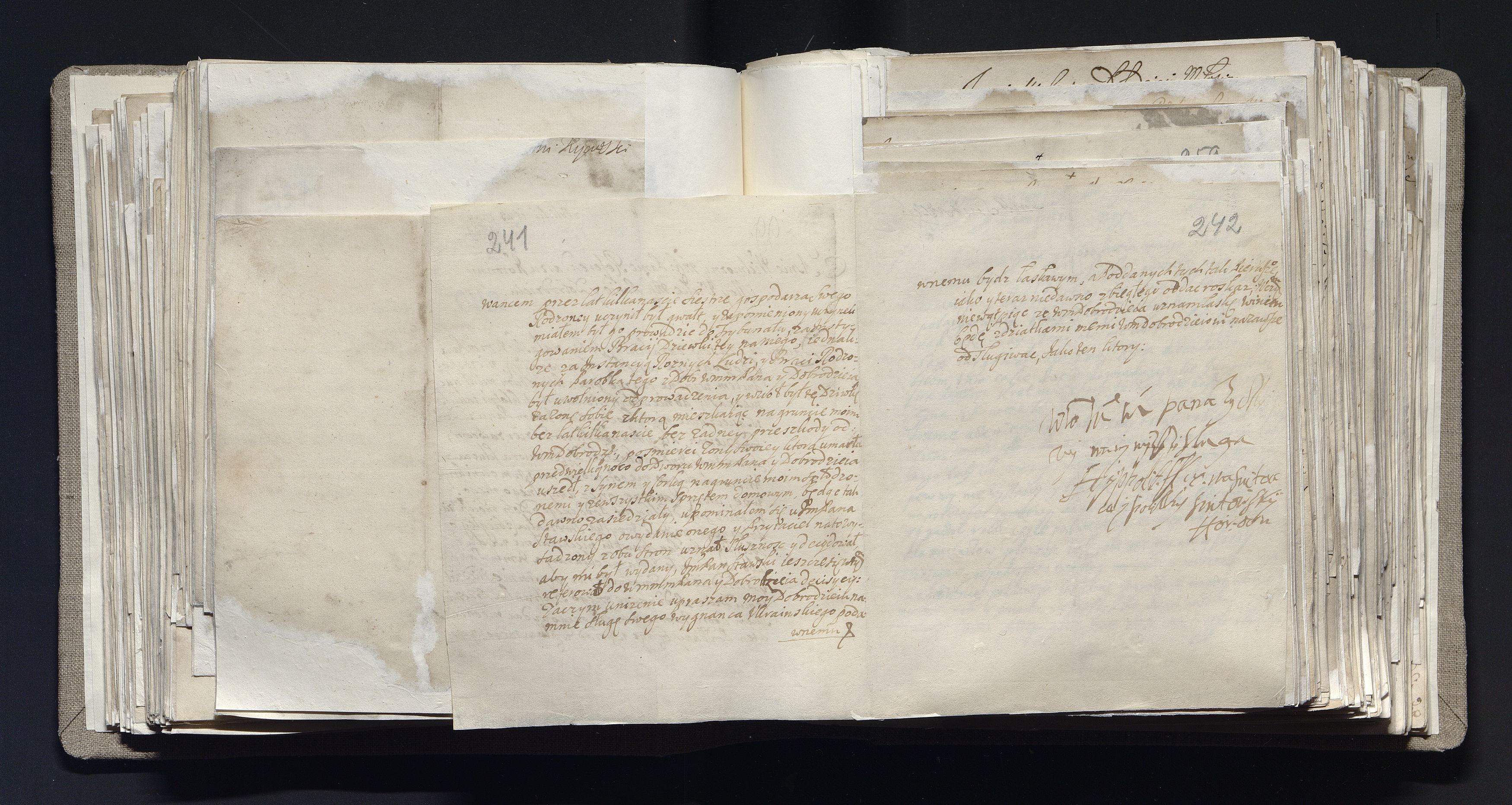 1_335_0_0_163a-28_0176