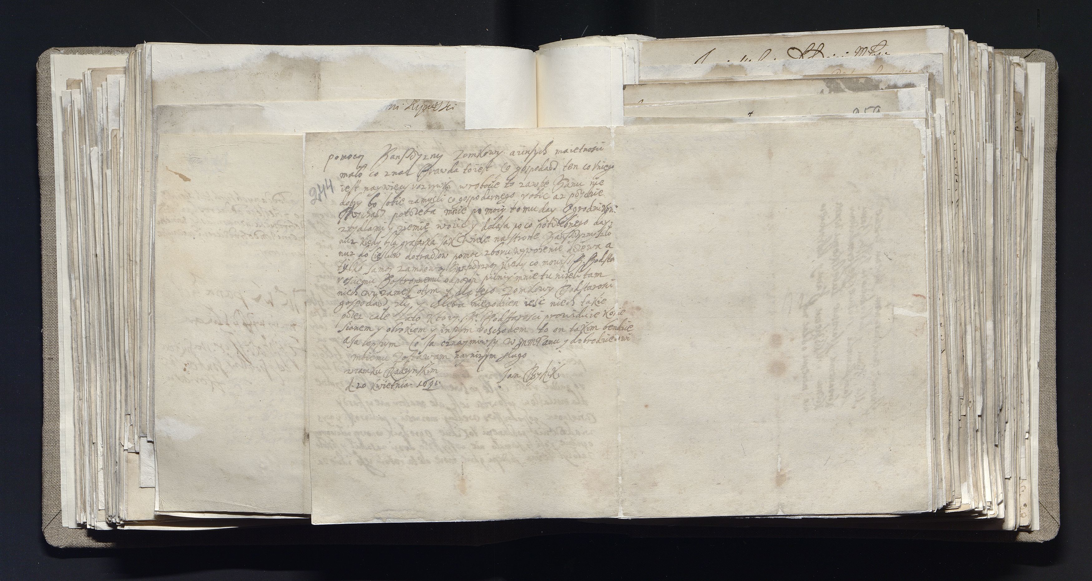 1_335_0_0_163a-28_0178