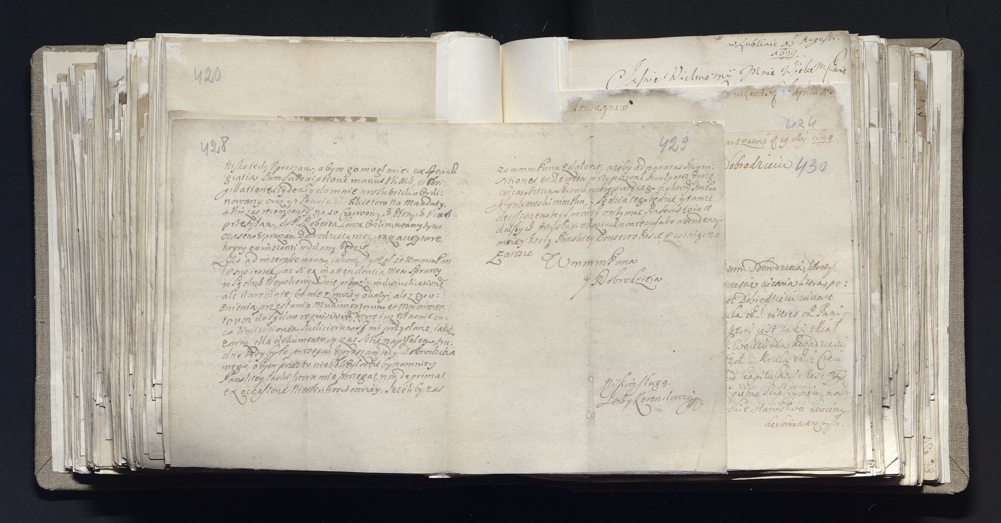 1_335_0_0_163a-28_0297