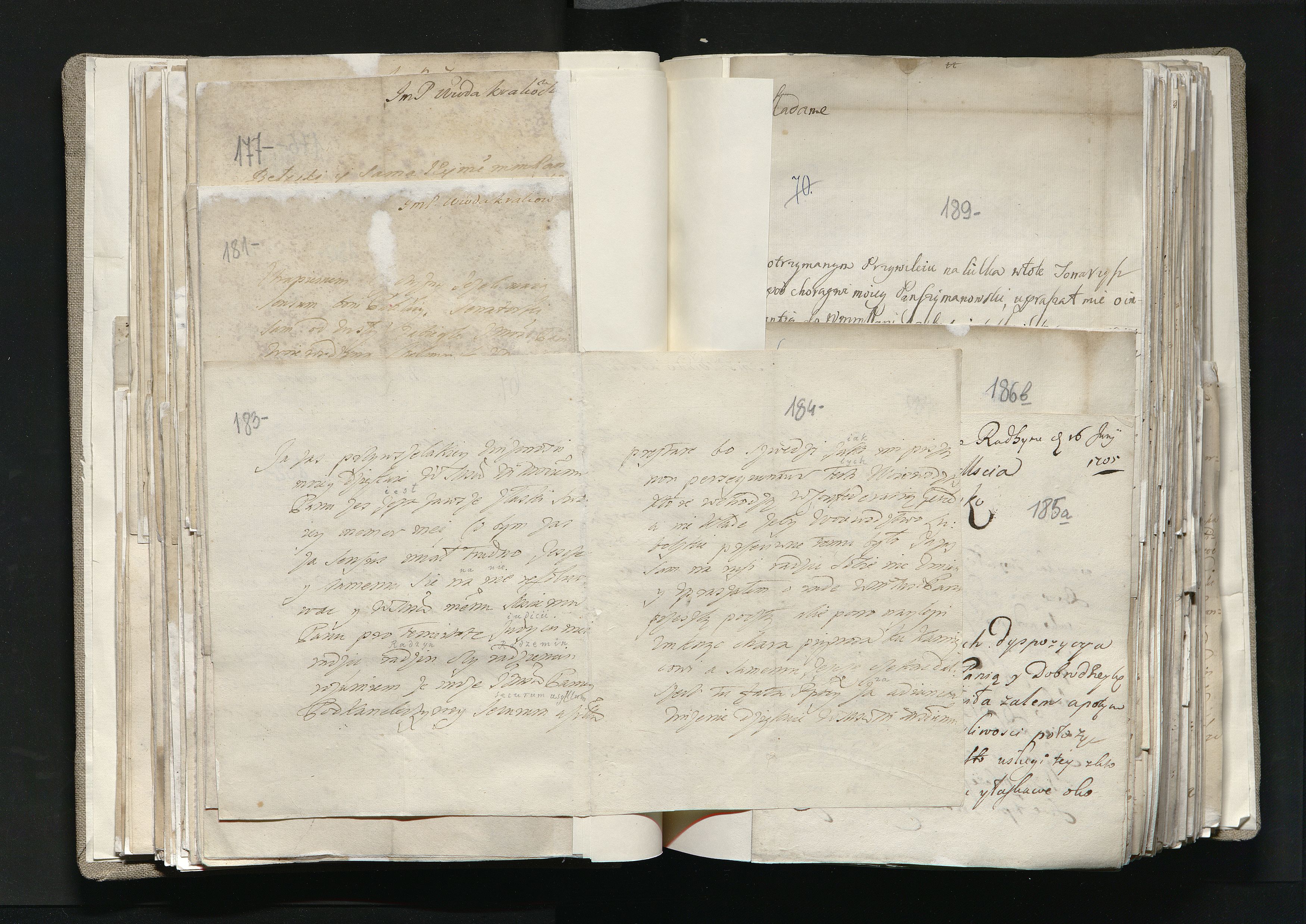 1_335_0_0_163a-33_0114