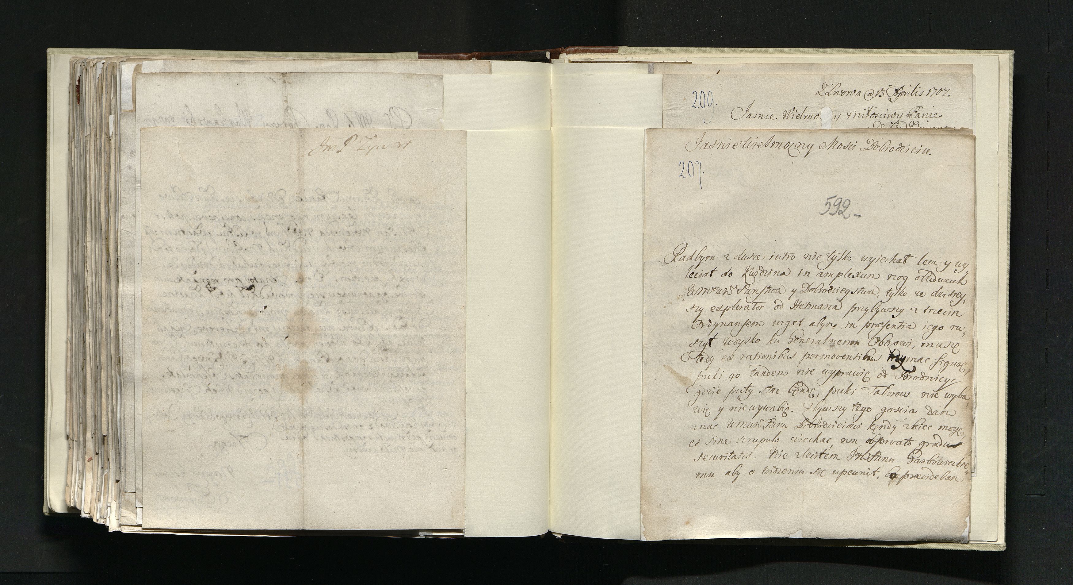 1_335_0_0_163a-34_0373