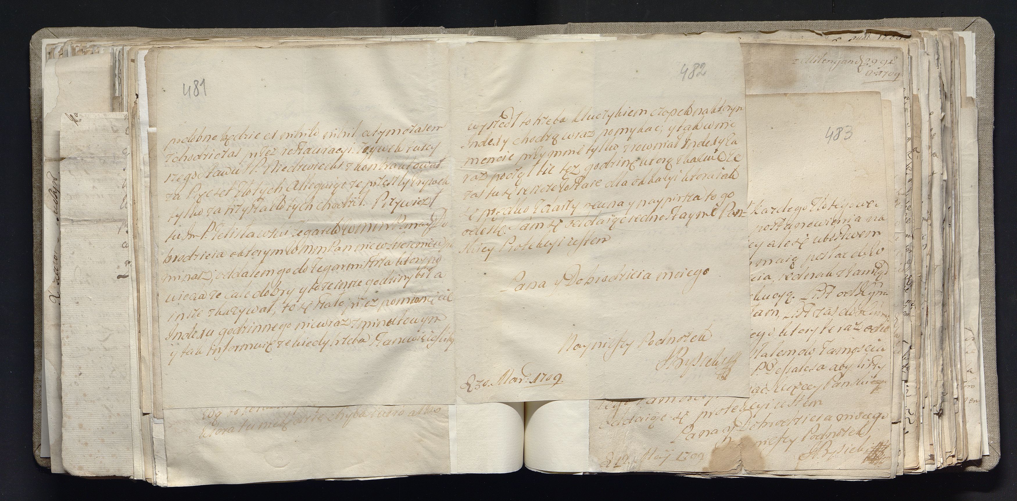 1_335_0_0_163a-39_0301