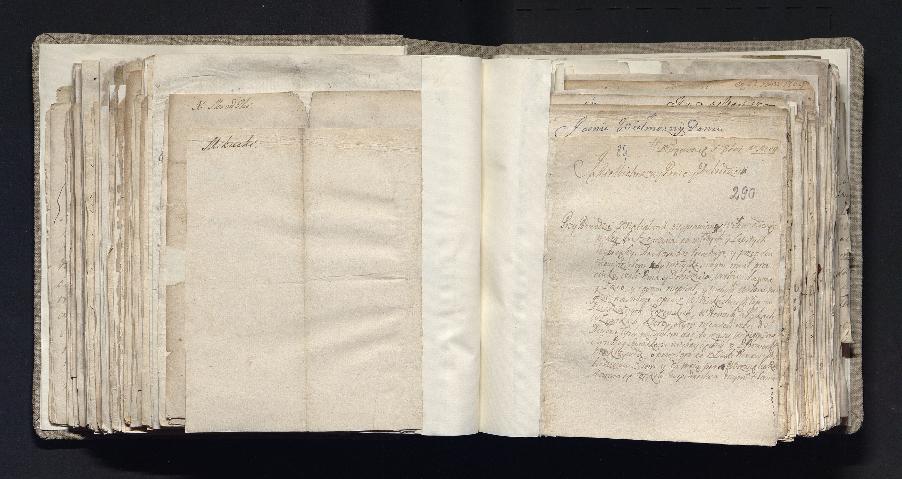 1_335_0_0_163a-40_0175