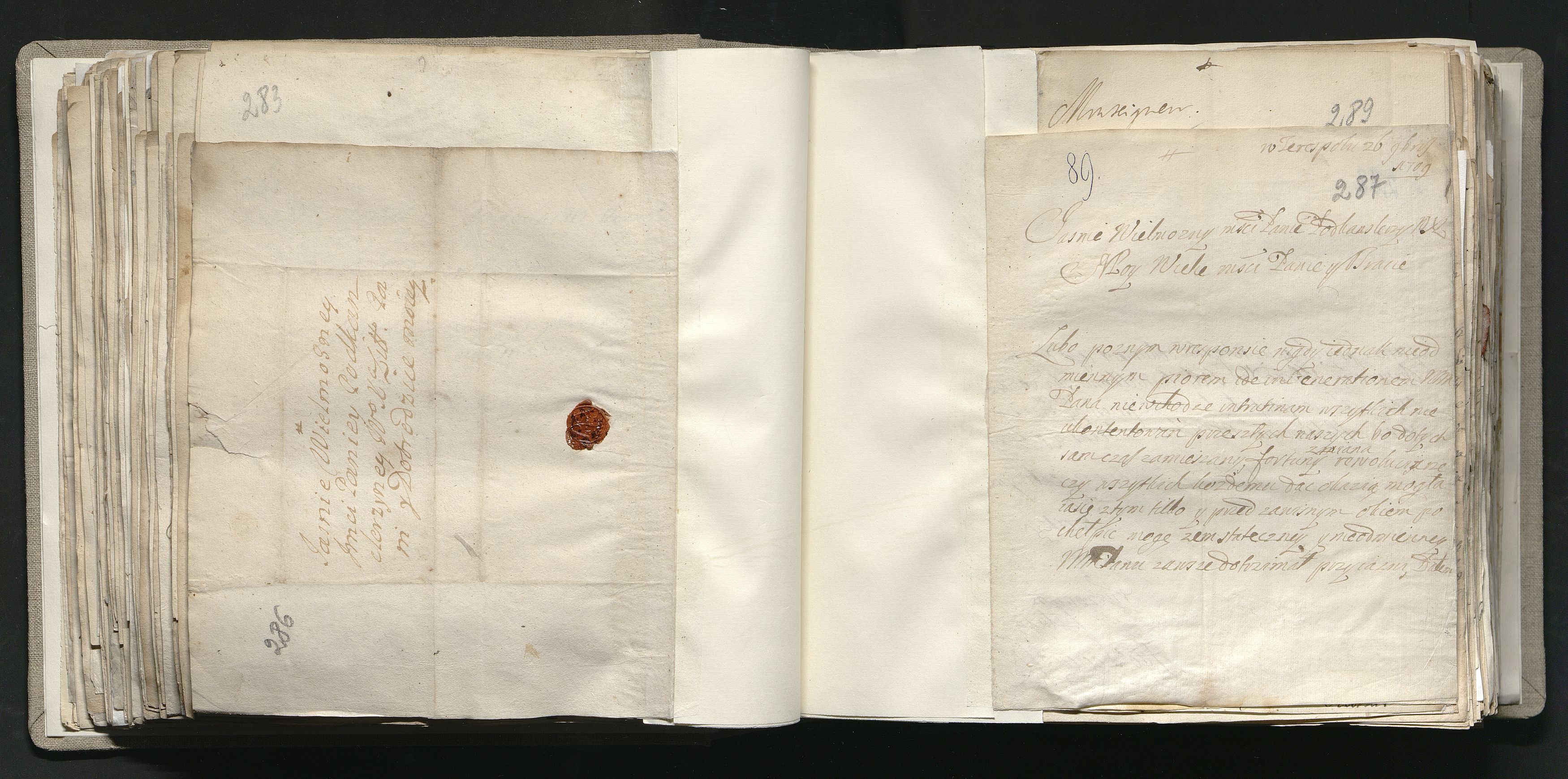 1_335_0_0_163a-41_0172