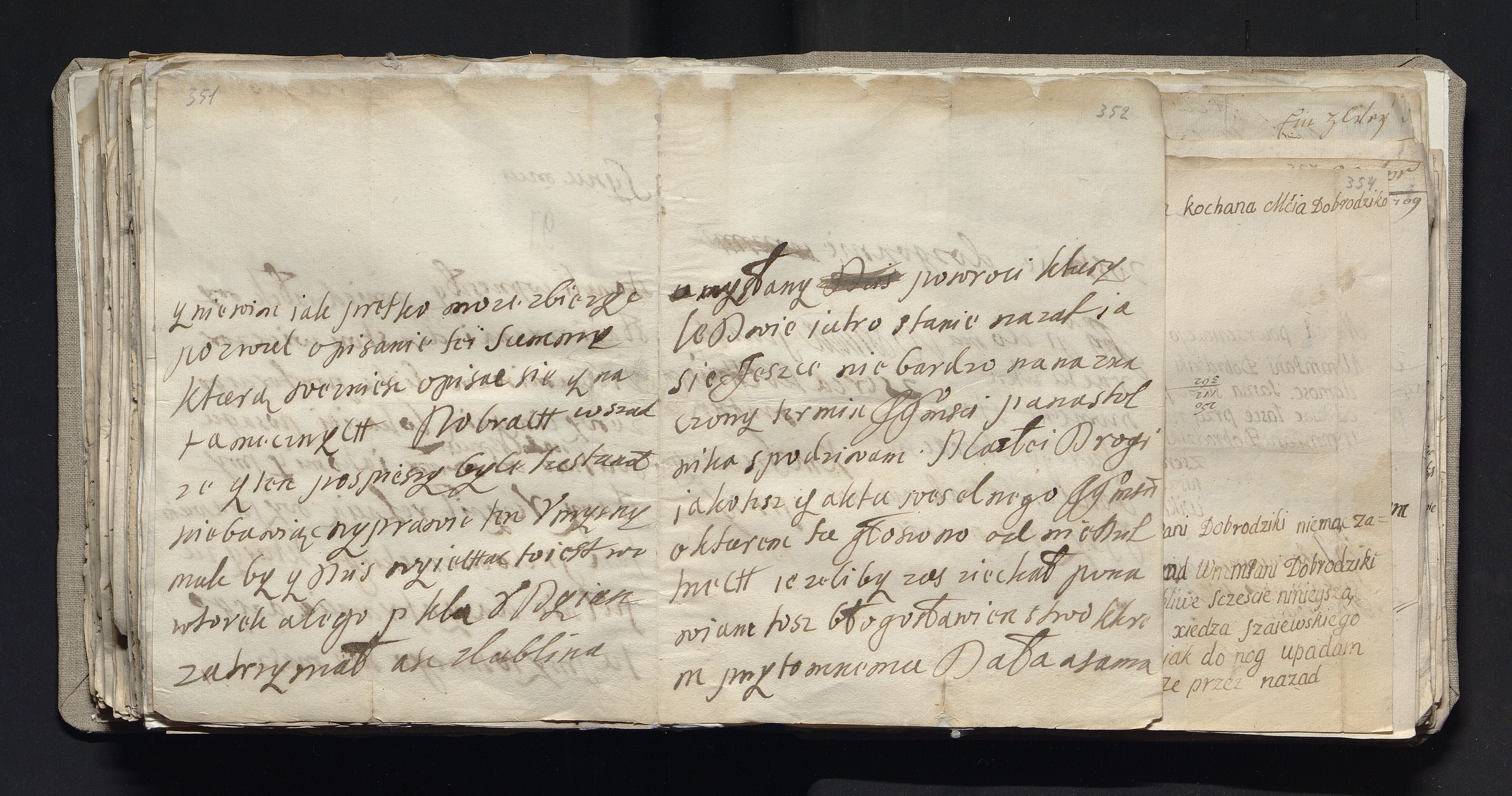 1_335_0_0_163a-44_0190