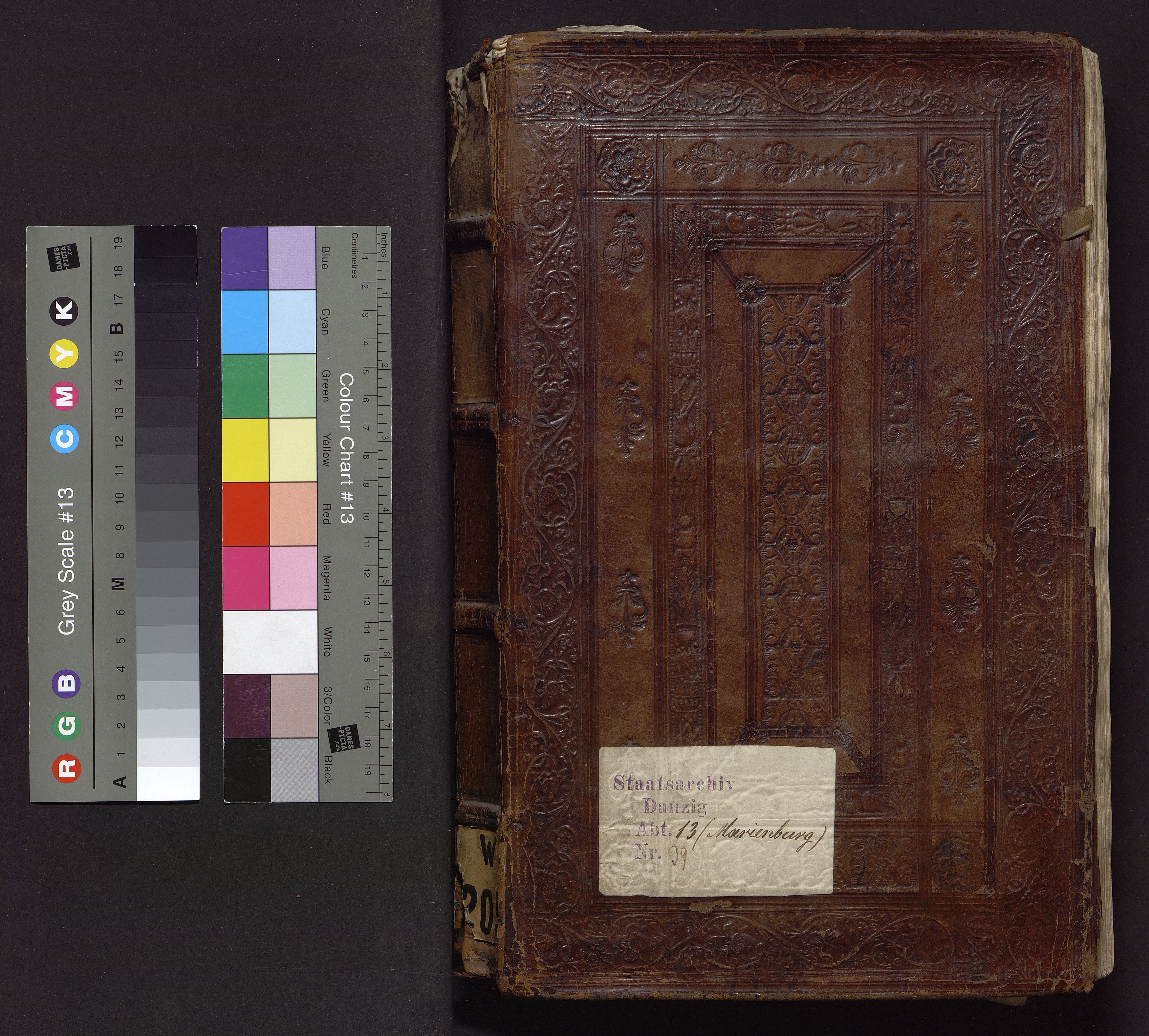 1_9_0_0_W-205_0000_okladka