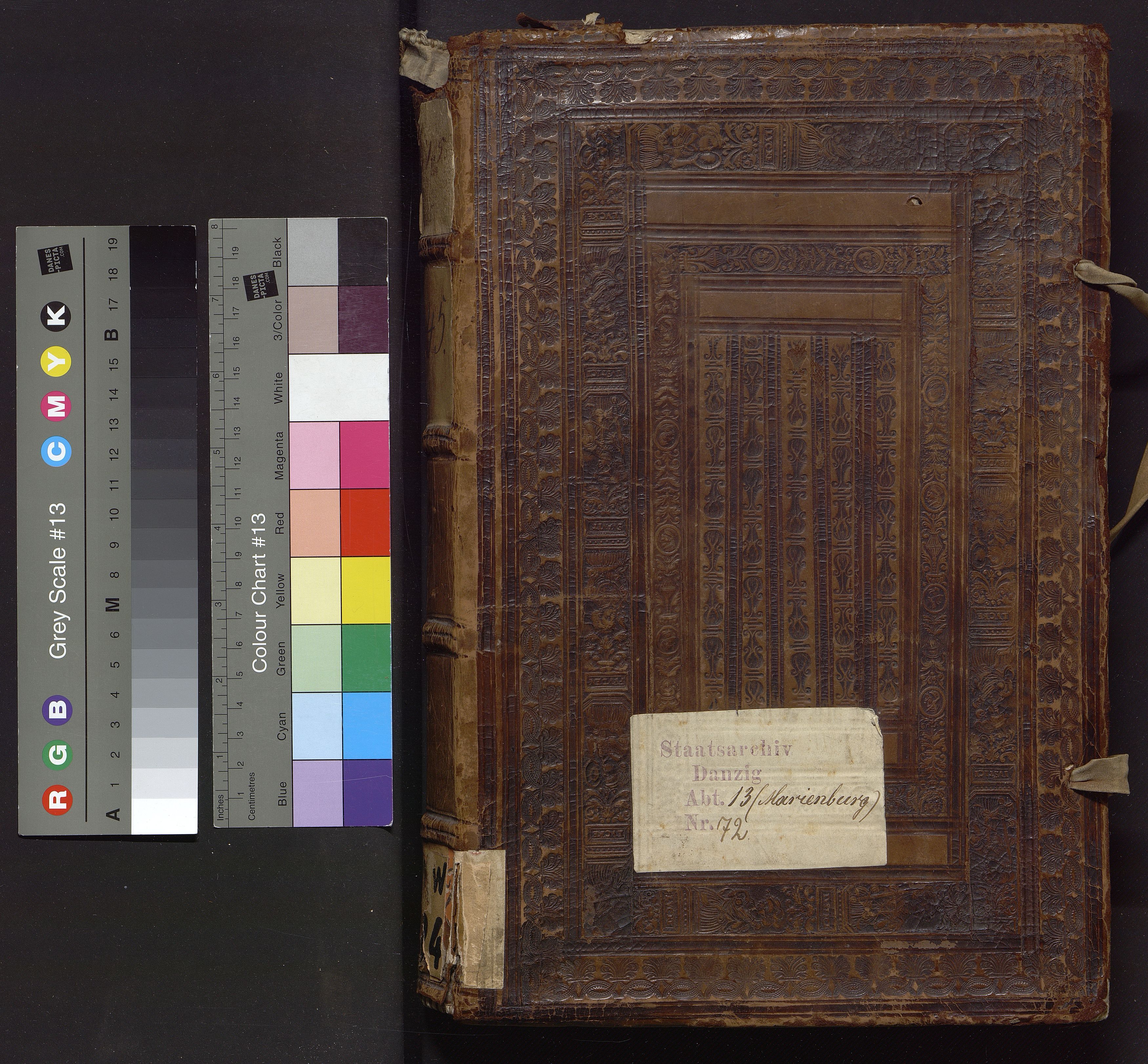 1_9_0_0_W-242_0000_okladka